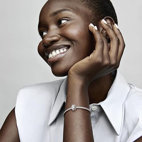 Miniatura 5 de PANDORA Pulsera transparente con clip de pavé con dije de momentos – Impresionante joyería para mujer – Regalo para mujer – Hecho con plata de ley y