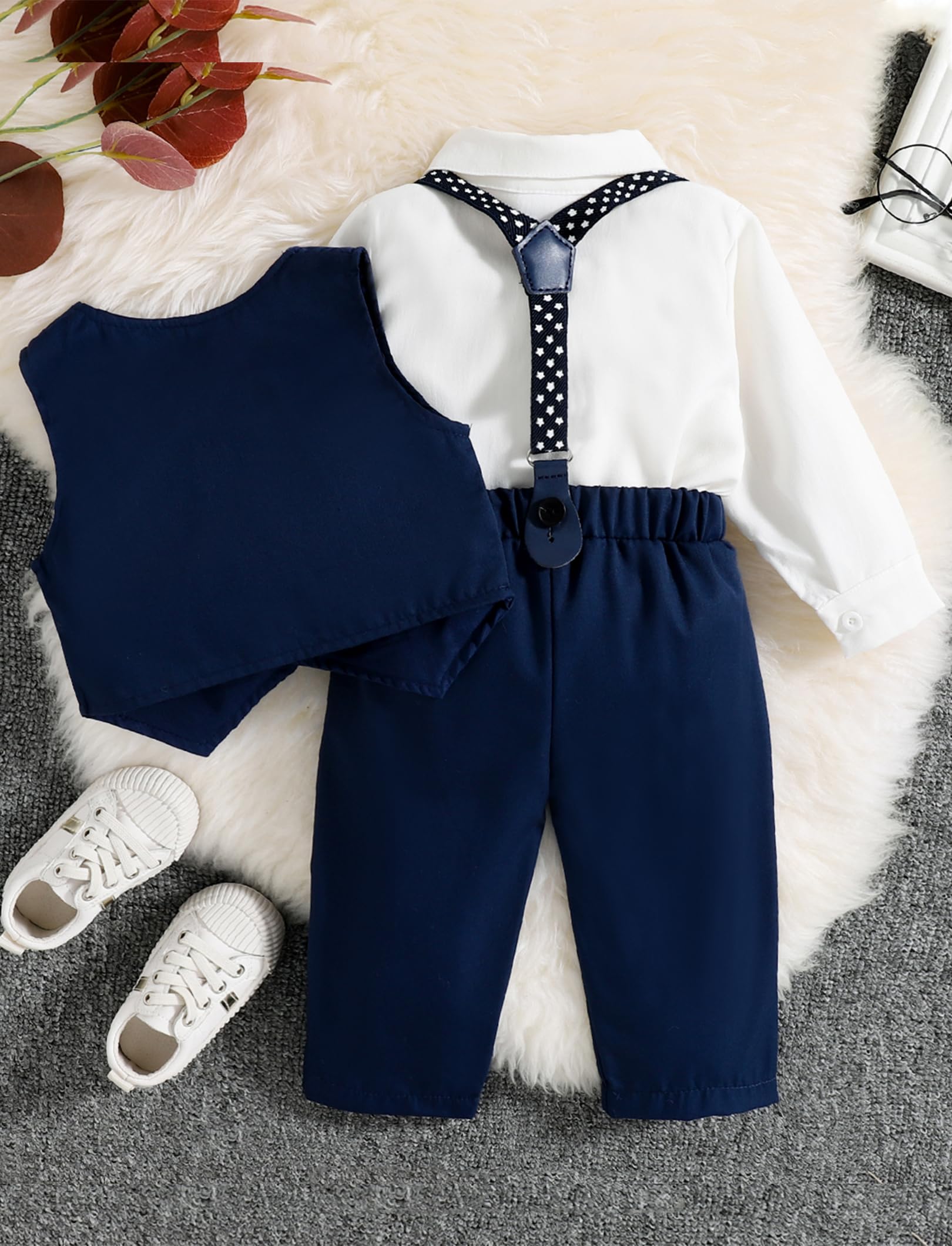 PATPAT Completi e Coordinati per Bambino - Vestiti Neonato Maschio Abbigliamento con Maglietta, Completo di Pantaloni da Cerimonia, Papillon e Maglietta Elegante - Abito Bimbo Battesimo, 0-18 Mesi