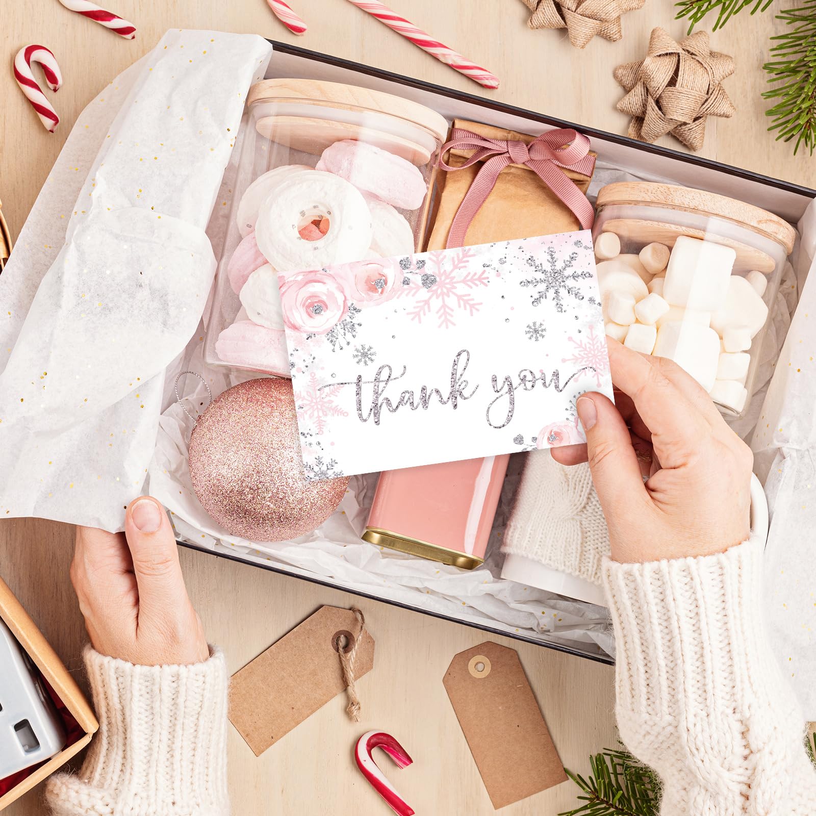 Whaline Lot de 50 cartes de remerciement de Noël avec flocons de neige à paillettes roses - Cartes de vœux vierges avec enveloppe autocollante pour Noël, fête prénatale, invitation, 10,2 x 15,2 cm