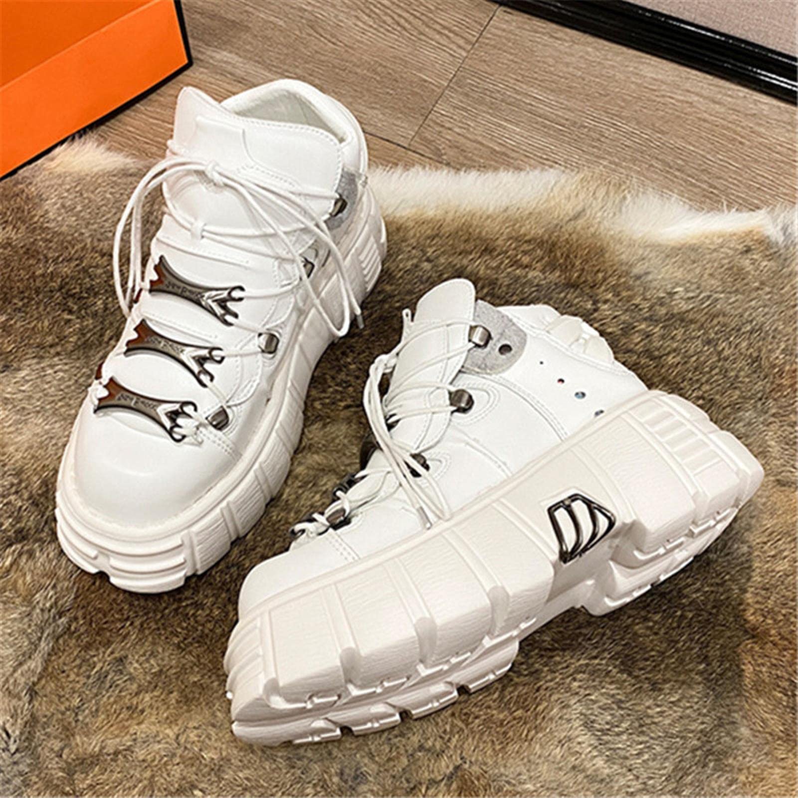 Piattaforma Punk Sneakers da Donna Sissy Boy Fashion Casual New Rock Femminile Scarpe da Corsa in Metallo Decorazione in Metallo Moto Stivali da Donna Boots