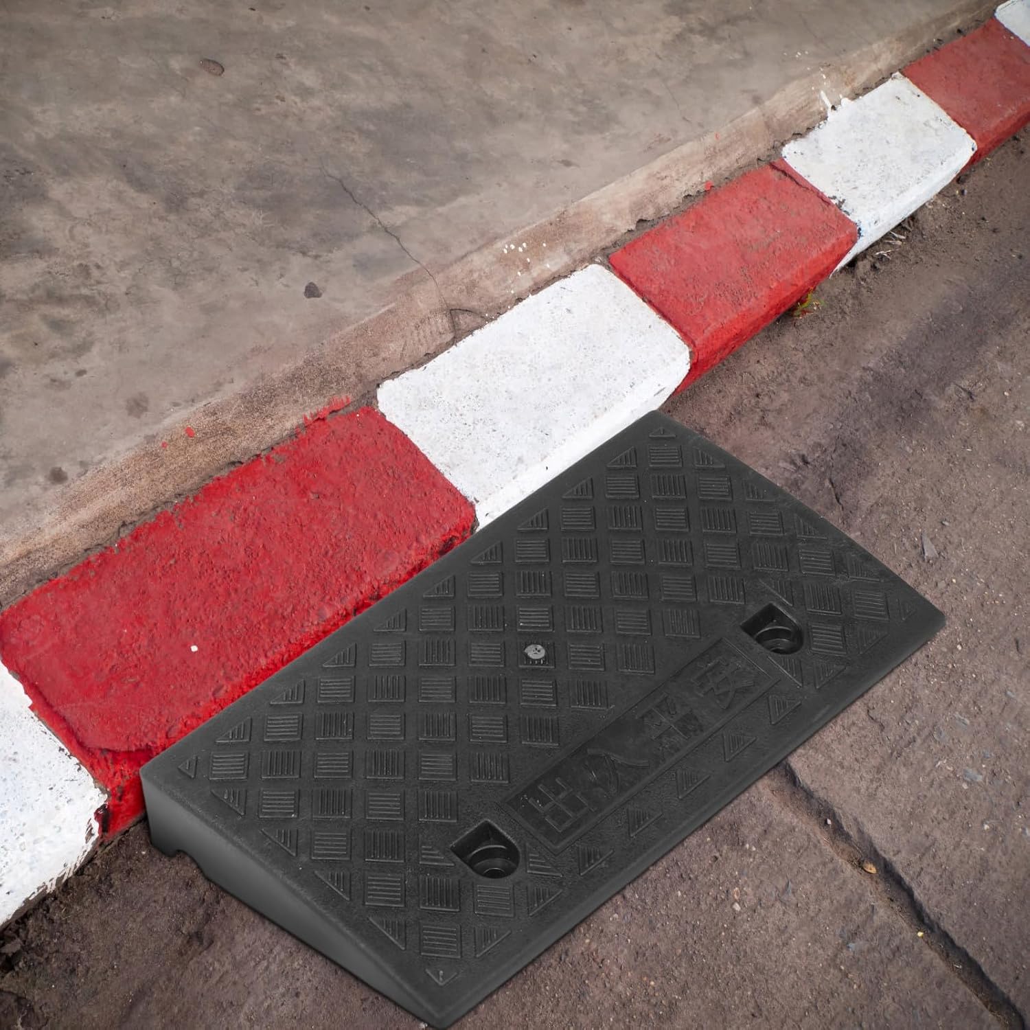 Mikinona Heavy Duty Plastic Rubber Curb Ramp 7-Inch High Slope Ramp for Car Thresholds Outdoor Use Loading for Motorcycles and Wheelchairs