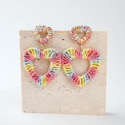 Vista 4 de Aretes de rafia de doble corazón, aretes para amantes de la declaración, aretes colgantes de ratán de verano de moda, regalo del día de la madre