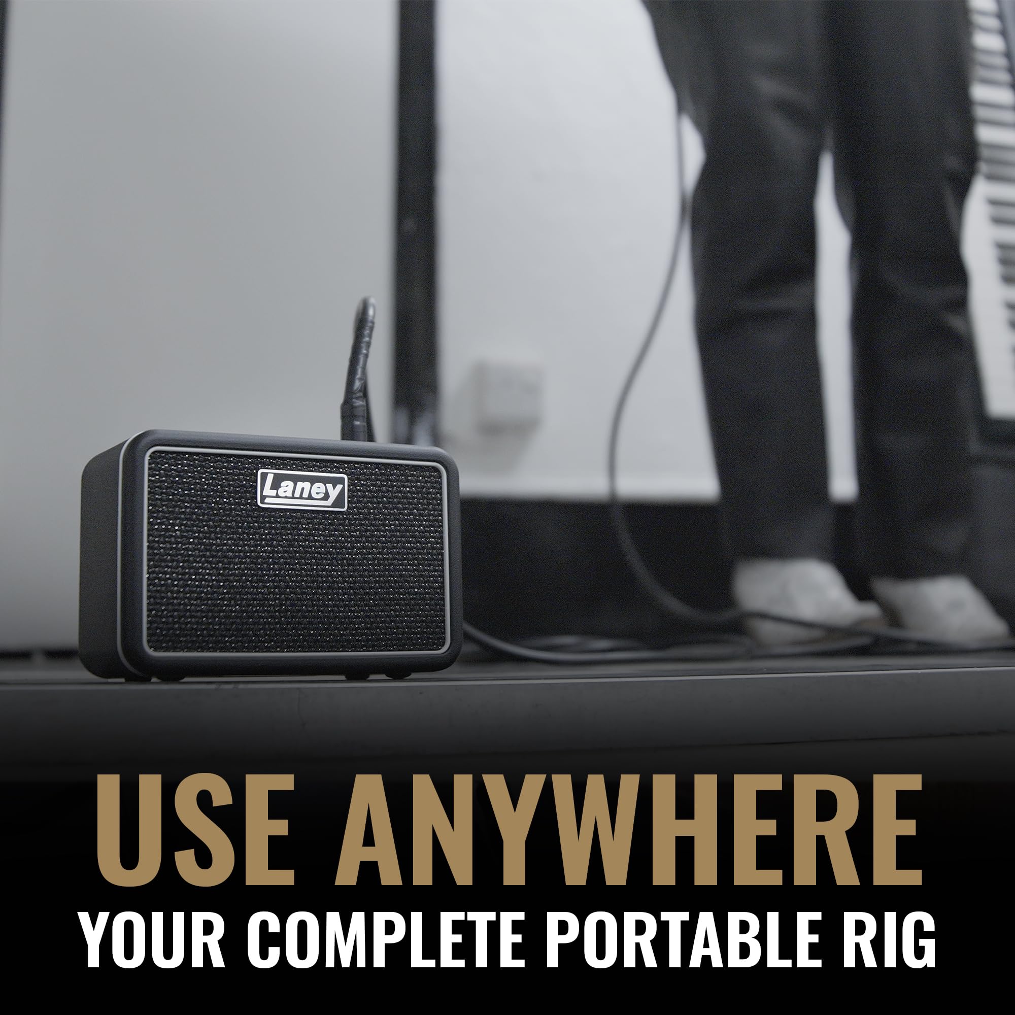 Laney Prism MINI Tragbarer Smart-Gitarrenverstärker, App-gesteuerter Übungsverstärker mit 100 Presets, 17 Amp-Modellen, 32 Effekten, integriertem Tuner, Drum Machine, 14 Stunden Akkulaufzeit – Blau
