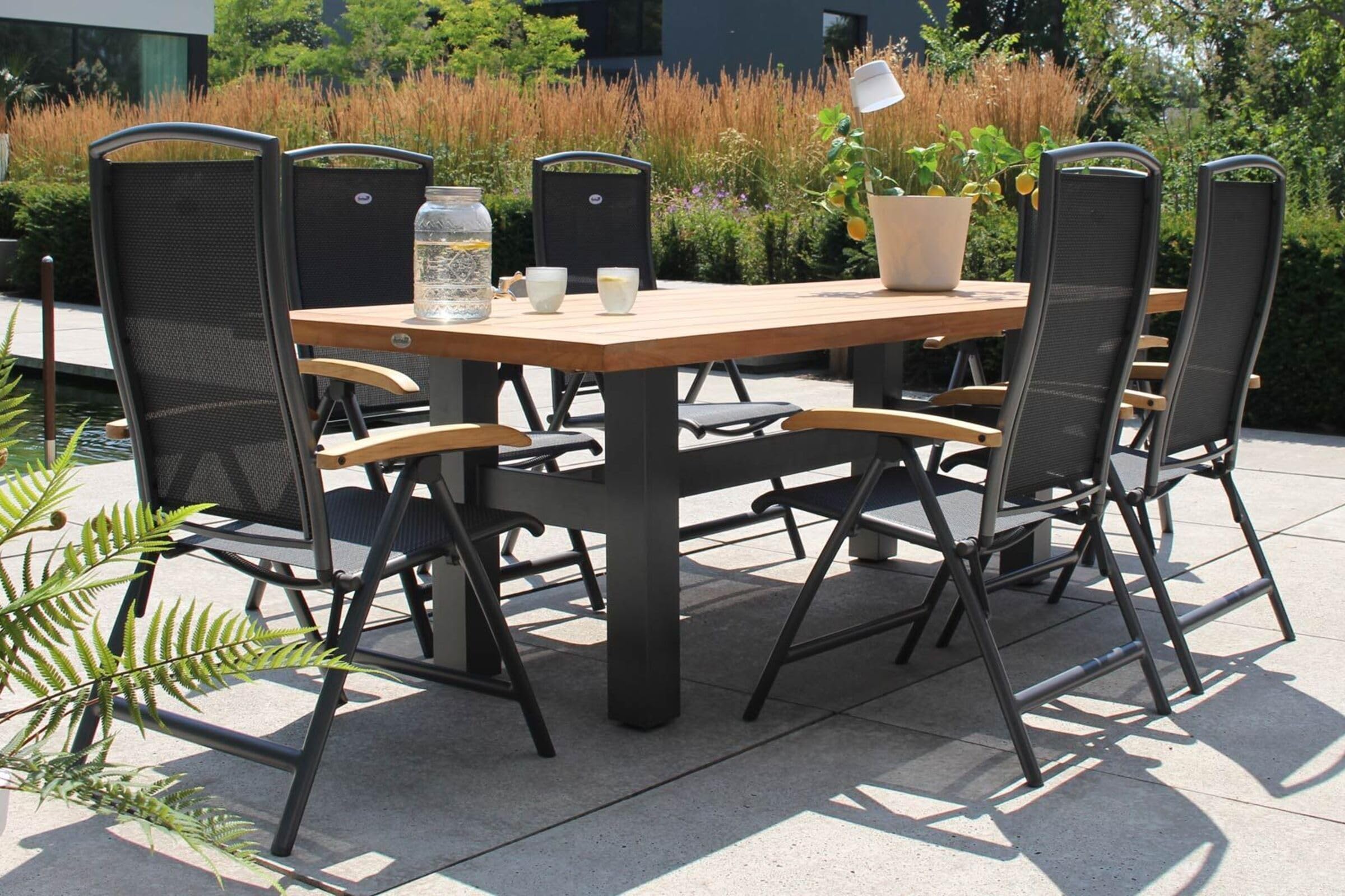 Hartman Multipositionssessel Raffaelo, Gartensessel in anthrazit, Garten-Stuhl aus Aluminium Alu, Klappsessel mit Textilene-Bezug, FSC-Teak-Armlehnen