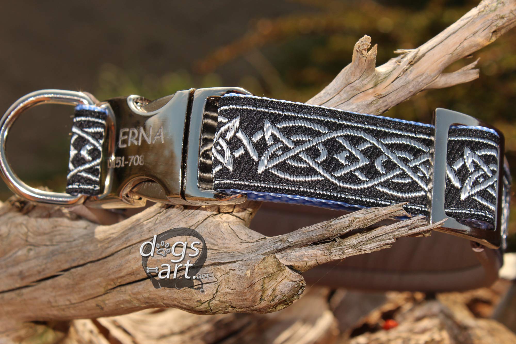 Hundehalsband Leder Keltischer Knoten Klickverschluss Alu Halsband mit Gravur