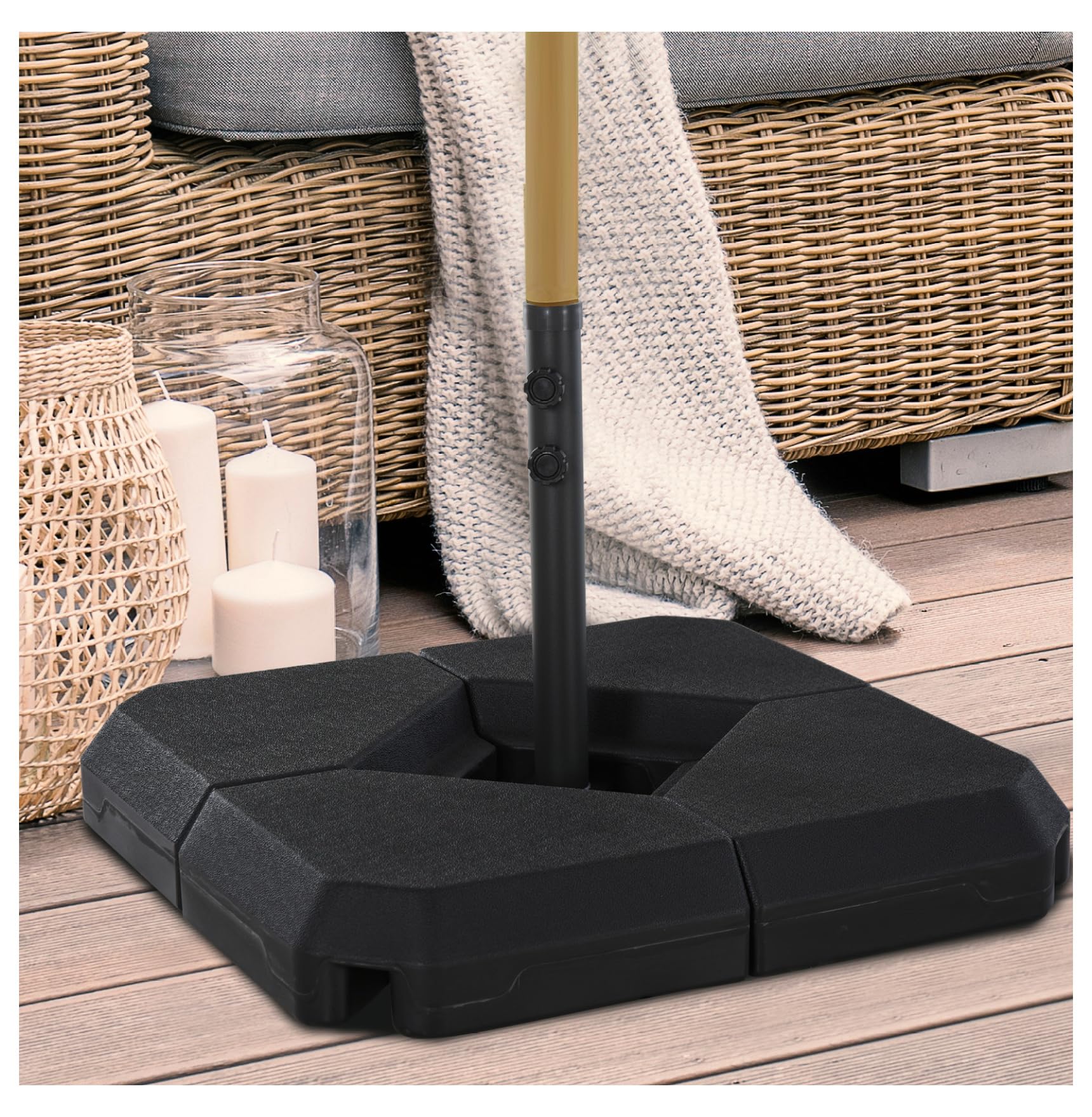 Ce Socle de Parasol d'extérieur Robuste en 4 pièces - Support de Poids de 72 kg (Sable) / 60 kg (Eau) - Pied déporté Noir pour Une stabilité et Une durabilité maximales