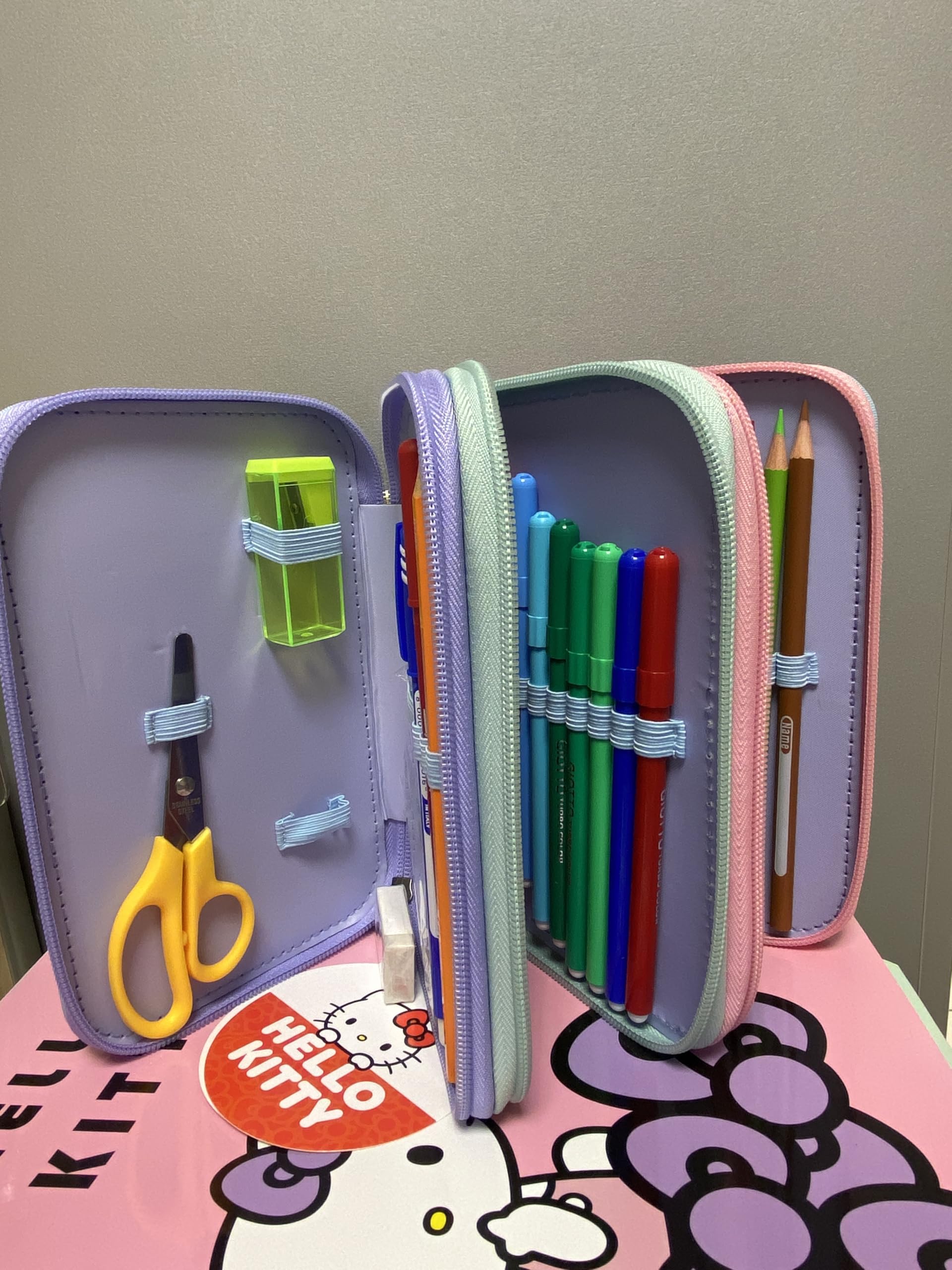 Giochi Preziosi Hello Kitty Astuccio Scuola completo a 3 Zip