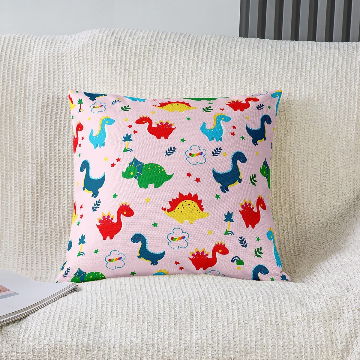 Loussiesd Set di 2 federe per cuscini quadrati in 3D Dino reversibili per bambini Jungle Dino, decorazioni per la casa con animali selvatici e fiori botanici 50 x 50 cm
