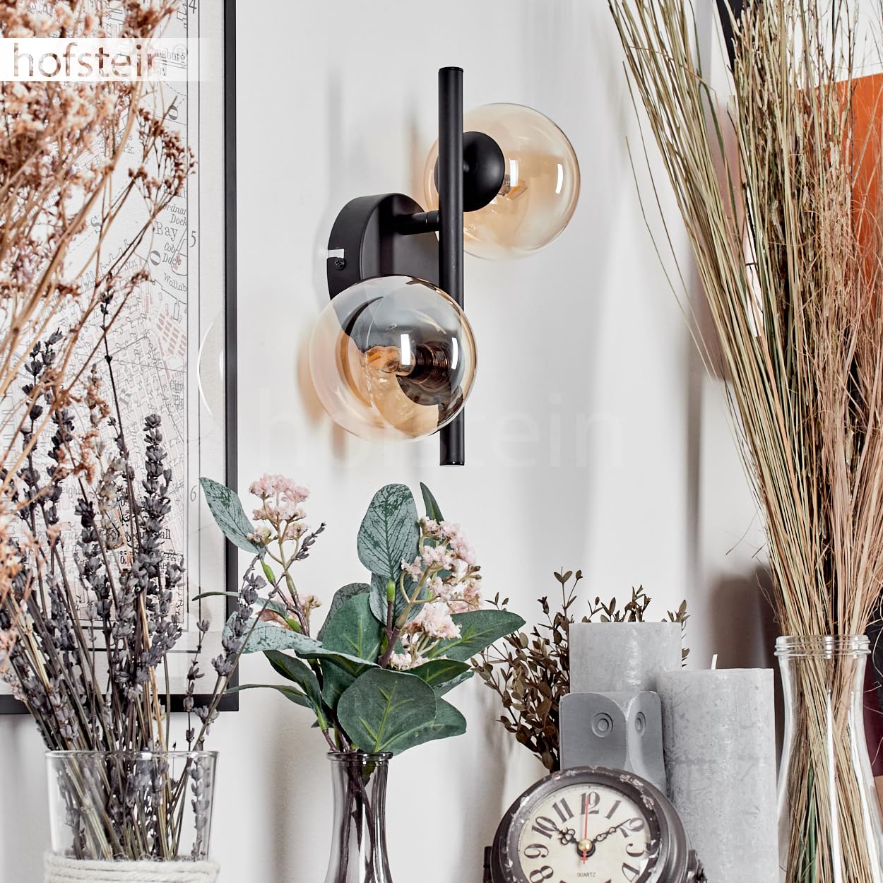 Wandleuchte Chehalis, Wandlampe aus Metall/Glas in Schwarz/Bernsteinfarben, Leuchte im Retro/Vintage-Design mit Schirmen aus Glas (Ø 10 cm) u. An/-Auschalter am Gehäuse, 2 x G9, ohne Leuchtmittel