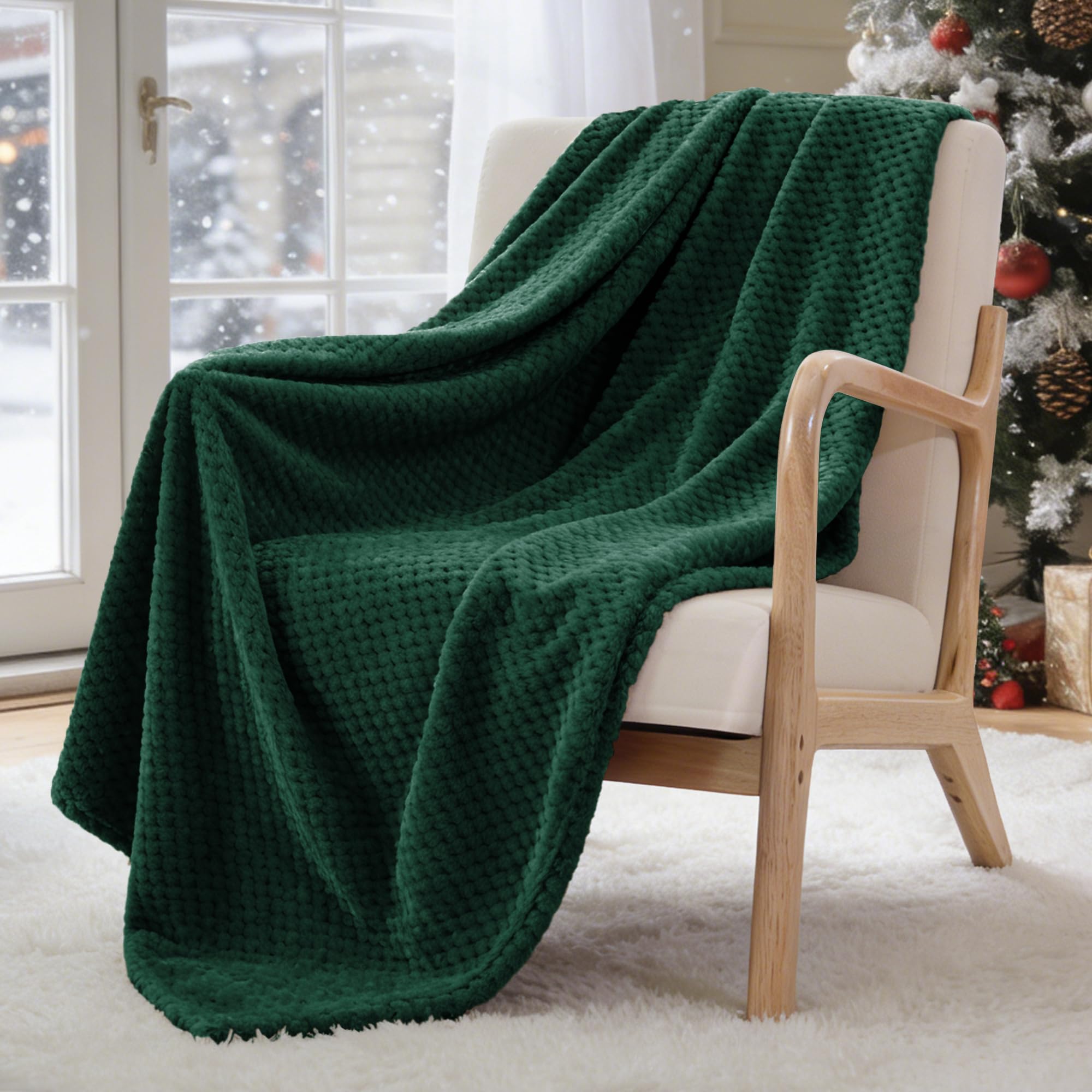 Exclusivo Mezcla Fleece Throw Blanket Extra Large, Super Soft and Warm Blankets for Couch, Sofa and Bed Waffle Textured, Cozy, Fuzzy and Lightweight, Forest Green, 127x178 CM