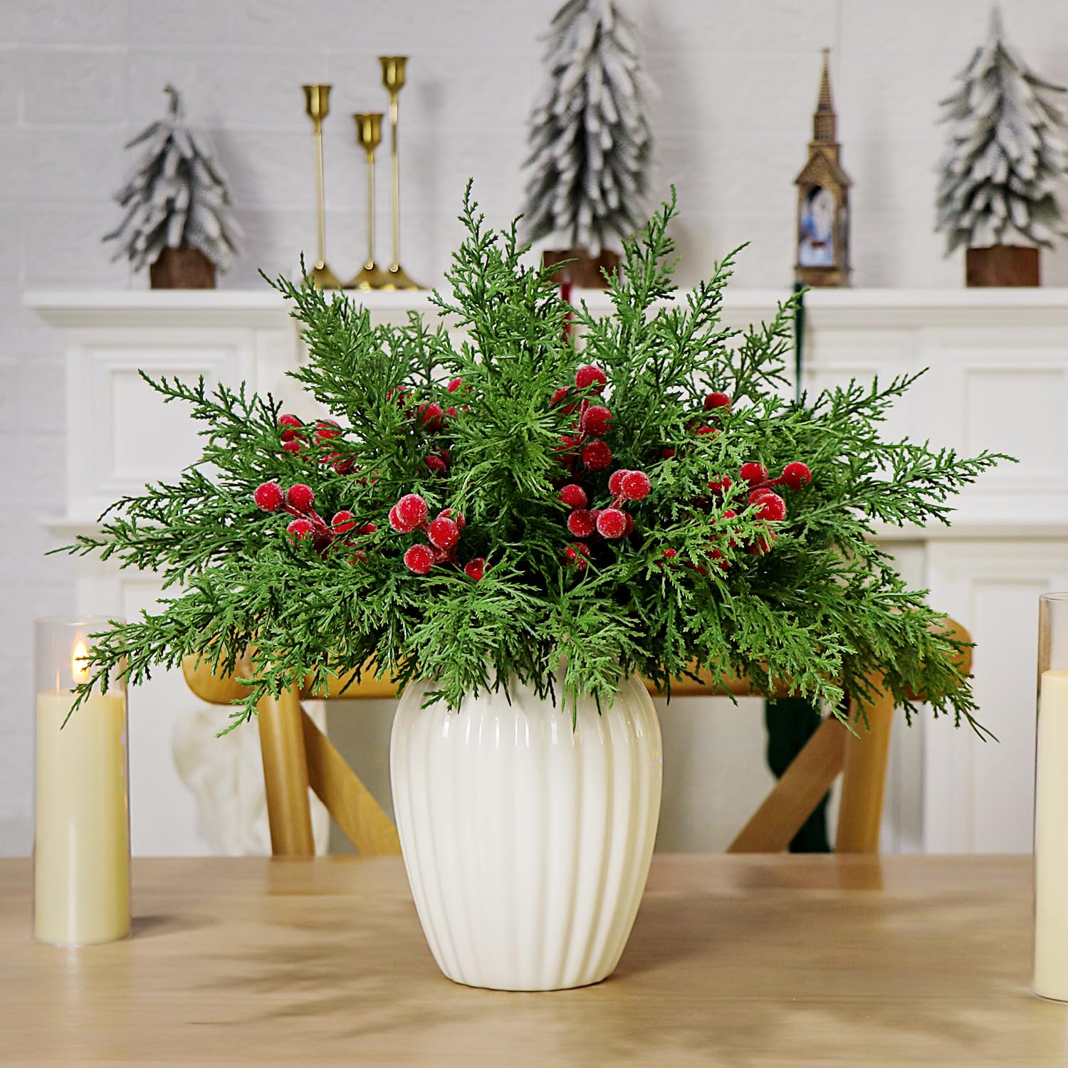 Set mit 40 künstlichen Tannenzweigen, Weihnachtsstechpalmenbeeren, Stiele, künstliche immergrüne Zedernzweige zum Basteln, Wintergrün, gefrostete Beerenspieße, Urlaub, Weihnachtsbaum, Vasenfüller