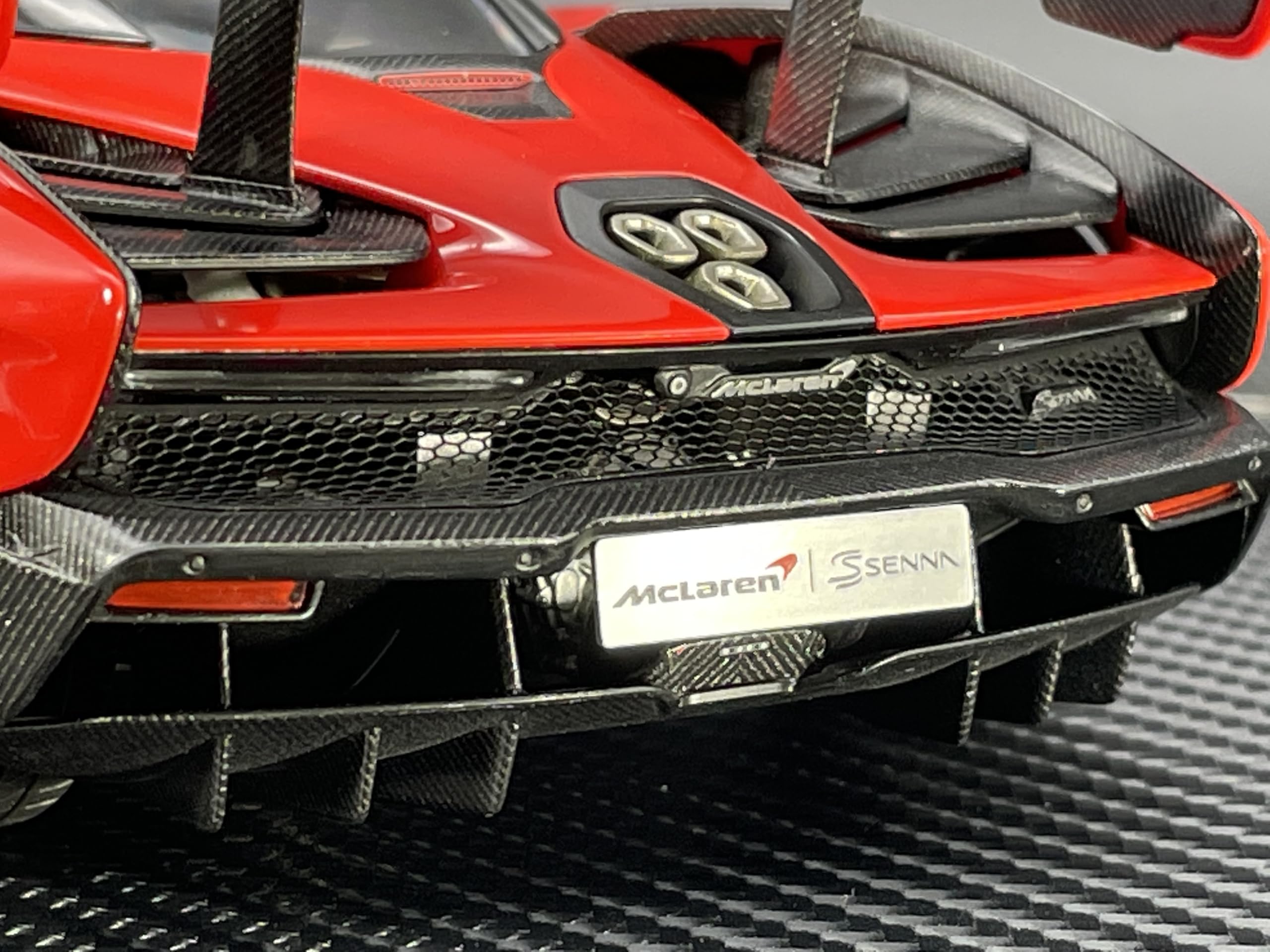 Amazon | 1/24 マクラーレン セナ メカニカルパーツ & ディスク