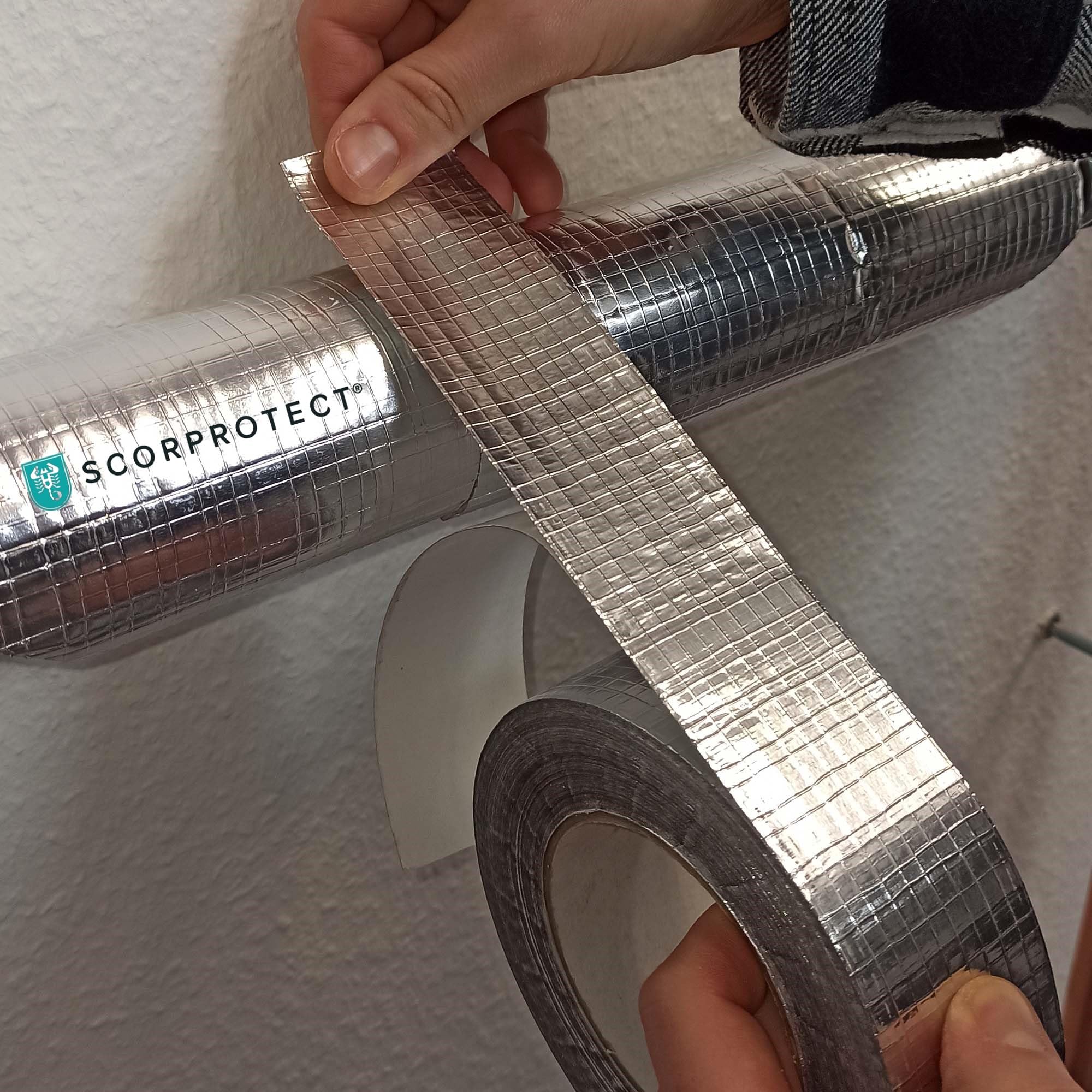 Scorprotect® voller Karton selbstklebende Alu PUR Rohrschale / Rohrisolierung mit Gewebemantel (Alu, 22 x 20 mm x 1 Meter)
