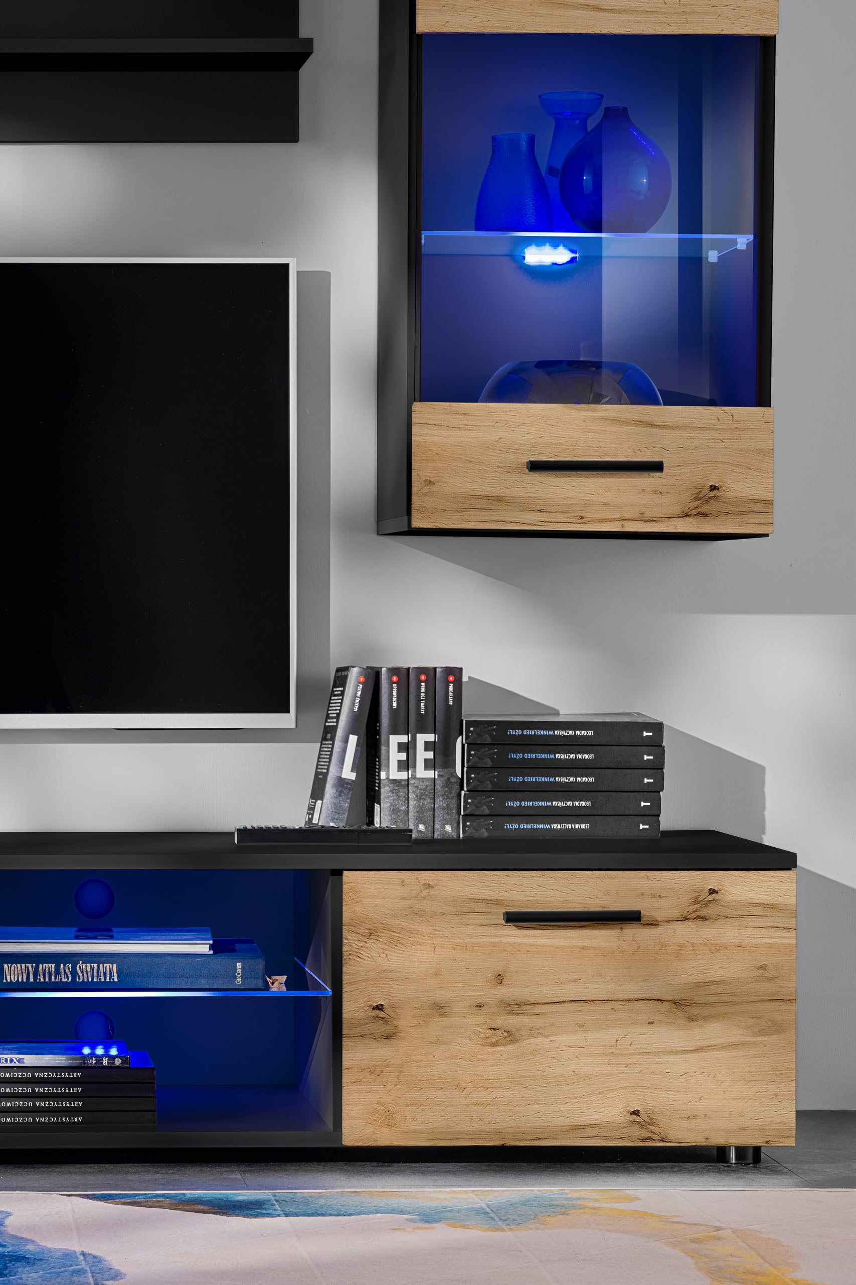 Komodee, Set Di Mobili RTV Varallo, Nero/Wotan, Larghezza 200 cm x Altezza 195 cm x Profondità 45 cm, LED RGB, Per Soggiorno, Camera Da Letto