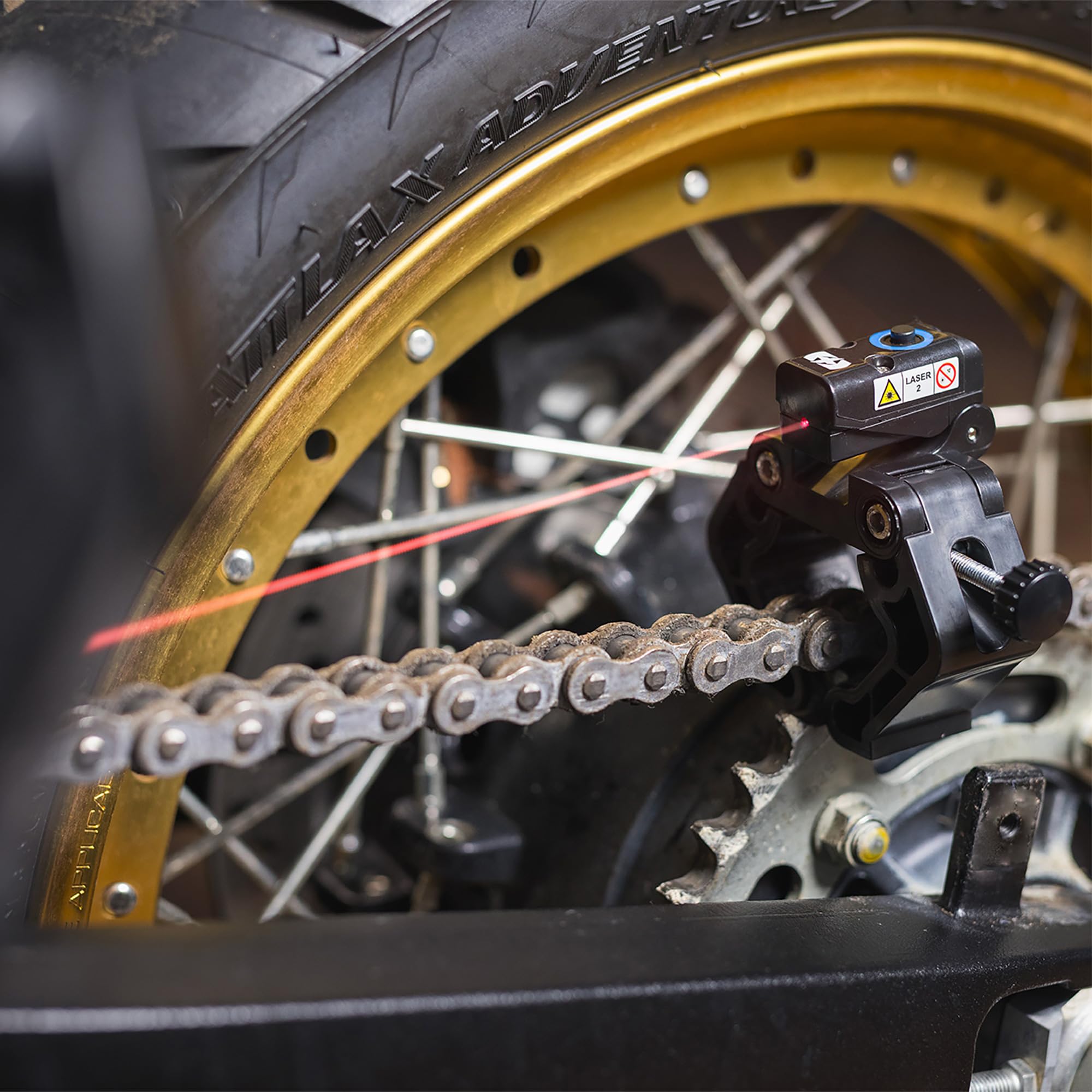 Oxford Chain Laser OX345 | Herramienta de alineación de ruedas de motocicleta