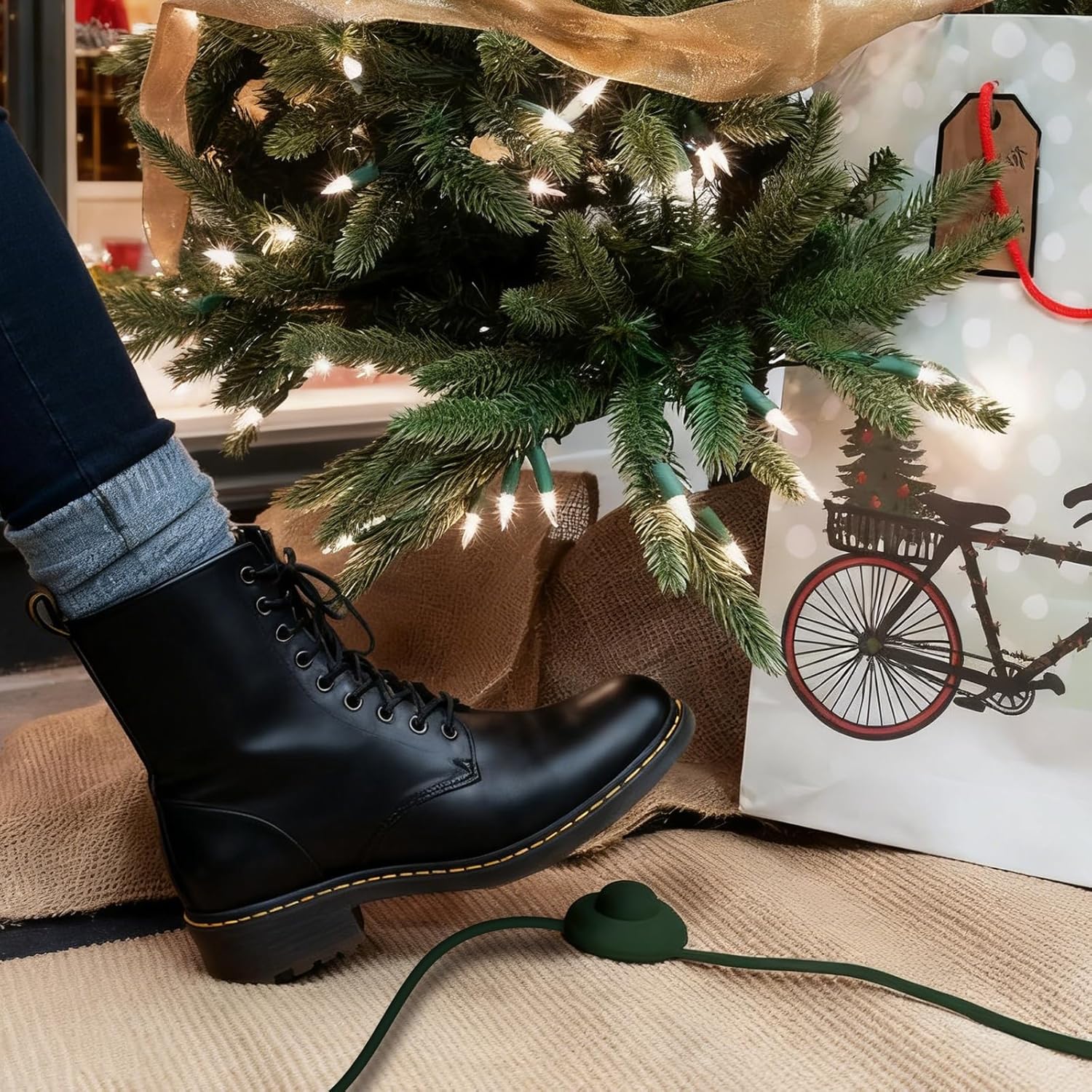 Christmas Tree Cord with 3 Outlets Foot Switch, Green Extension Cord 8.8 FT for Christmas Lights/Tree/Tree Topper