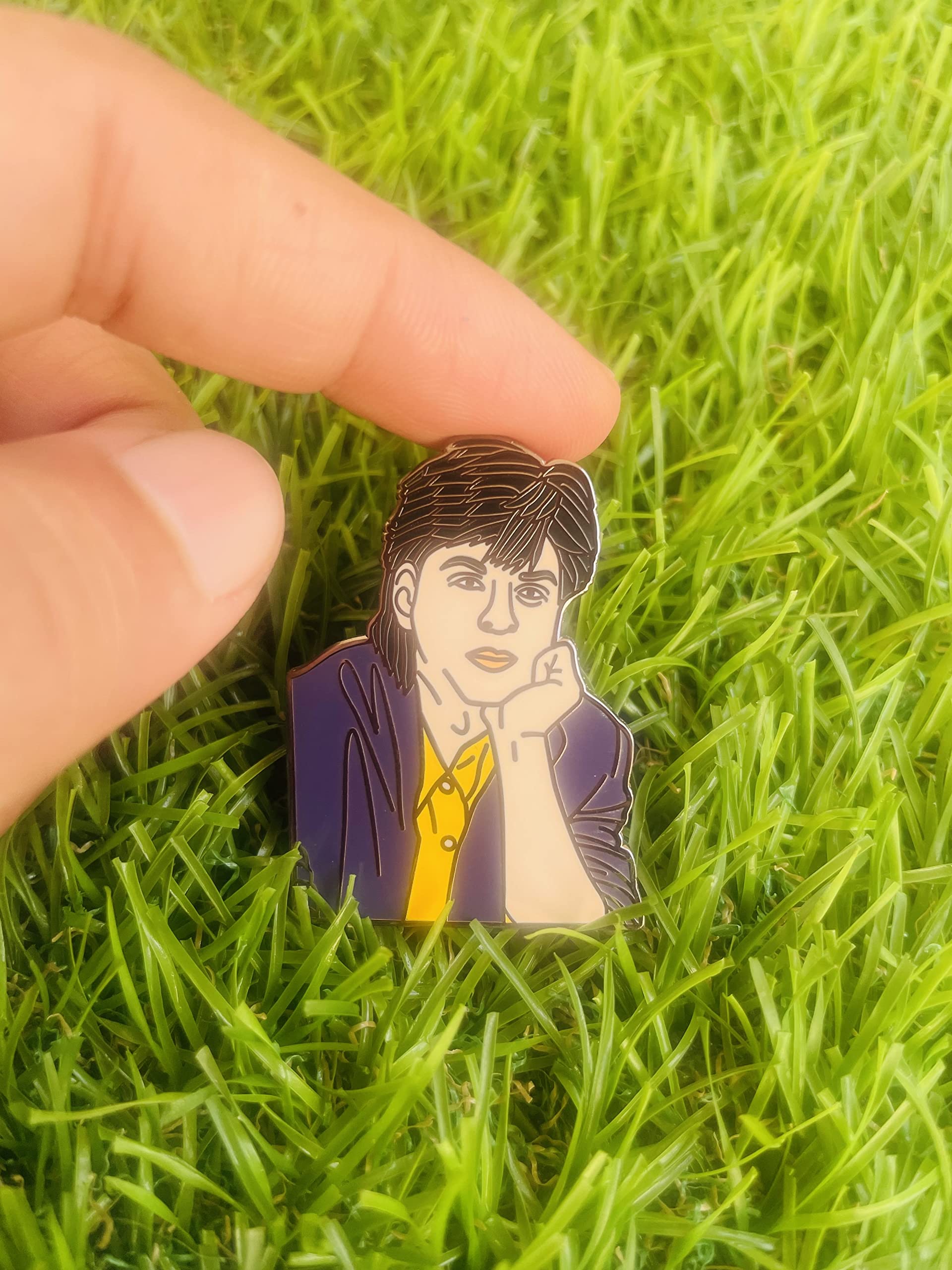 Classic Shahrukh Enamel Pin