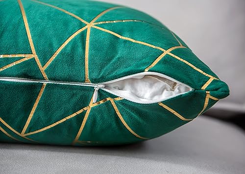 Miniatura 5 de YONGLIU Fundas decorativas de terciopelo para cojines (2 unidades), ultra suaves ideales para Navidad, sofá, dormitorio, automóvil