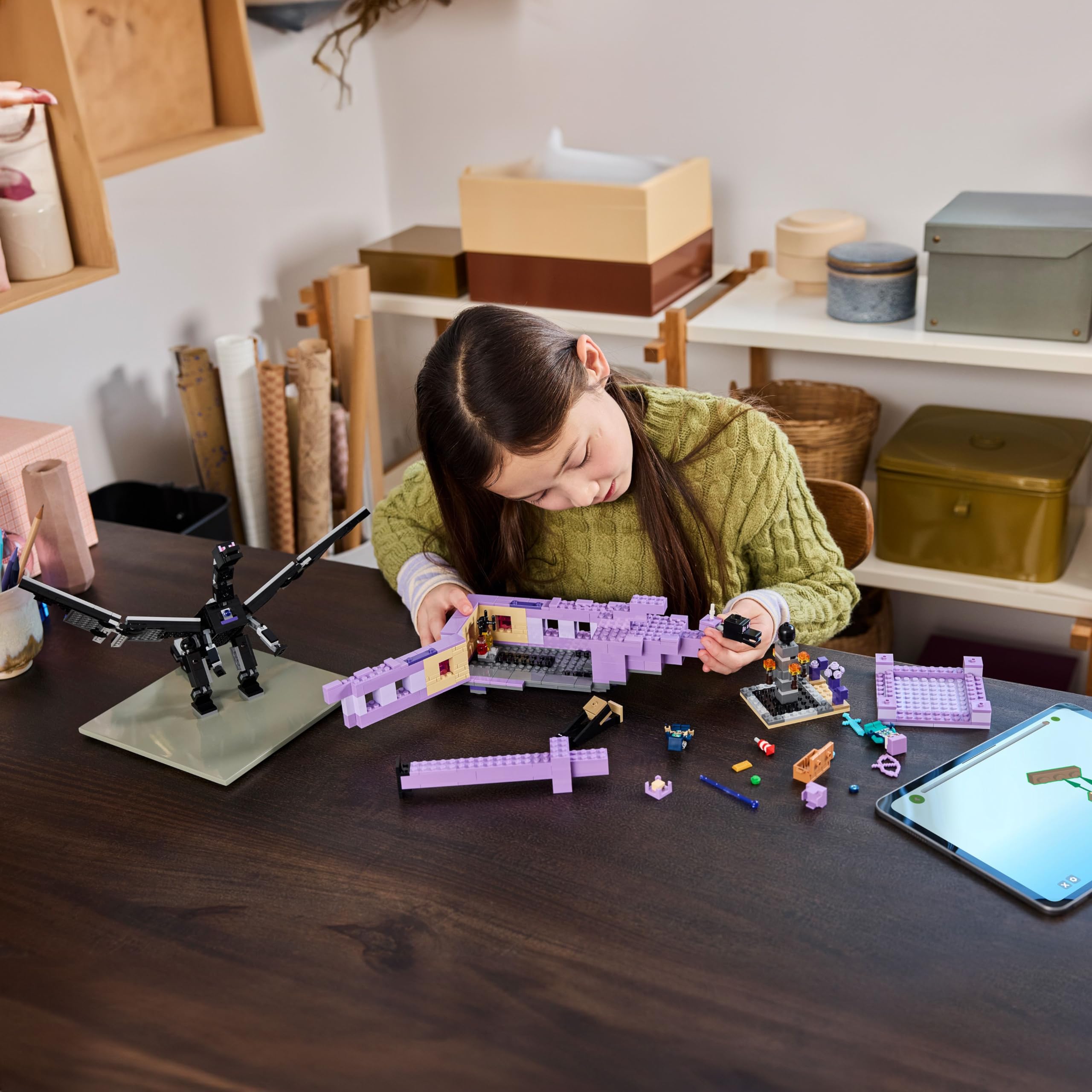 LEGO Minecraft Smok Kresu i statek Kresu, Kreatywna Zabawka dla 8-latka do Zbudowania, Zestaw dla Chłopca i dla Dziewczynki z Figurką Endermana, Prezent dla Dziecka i dla Graczy, 21264