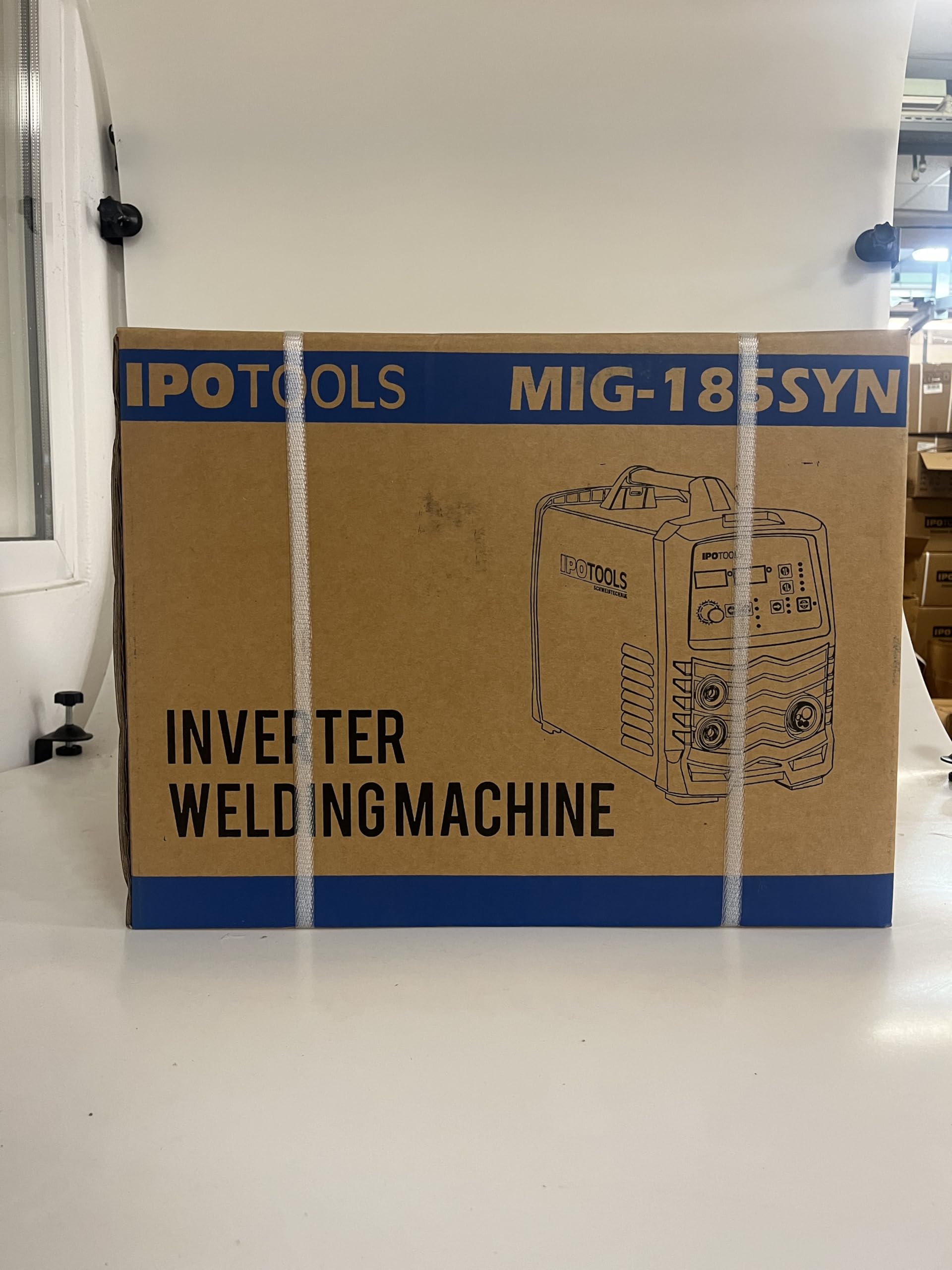 IPOTOOLS Spawarka MIG-185SYN MIG MAG – spawarka gazowa ochronna, 185 amperów, funkcja synergiczna, drut wypełniający i elektrody, E-Hand/cyfrowy wyświetlacz, IGBT / 230 V / 7 lat