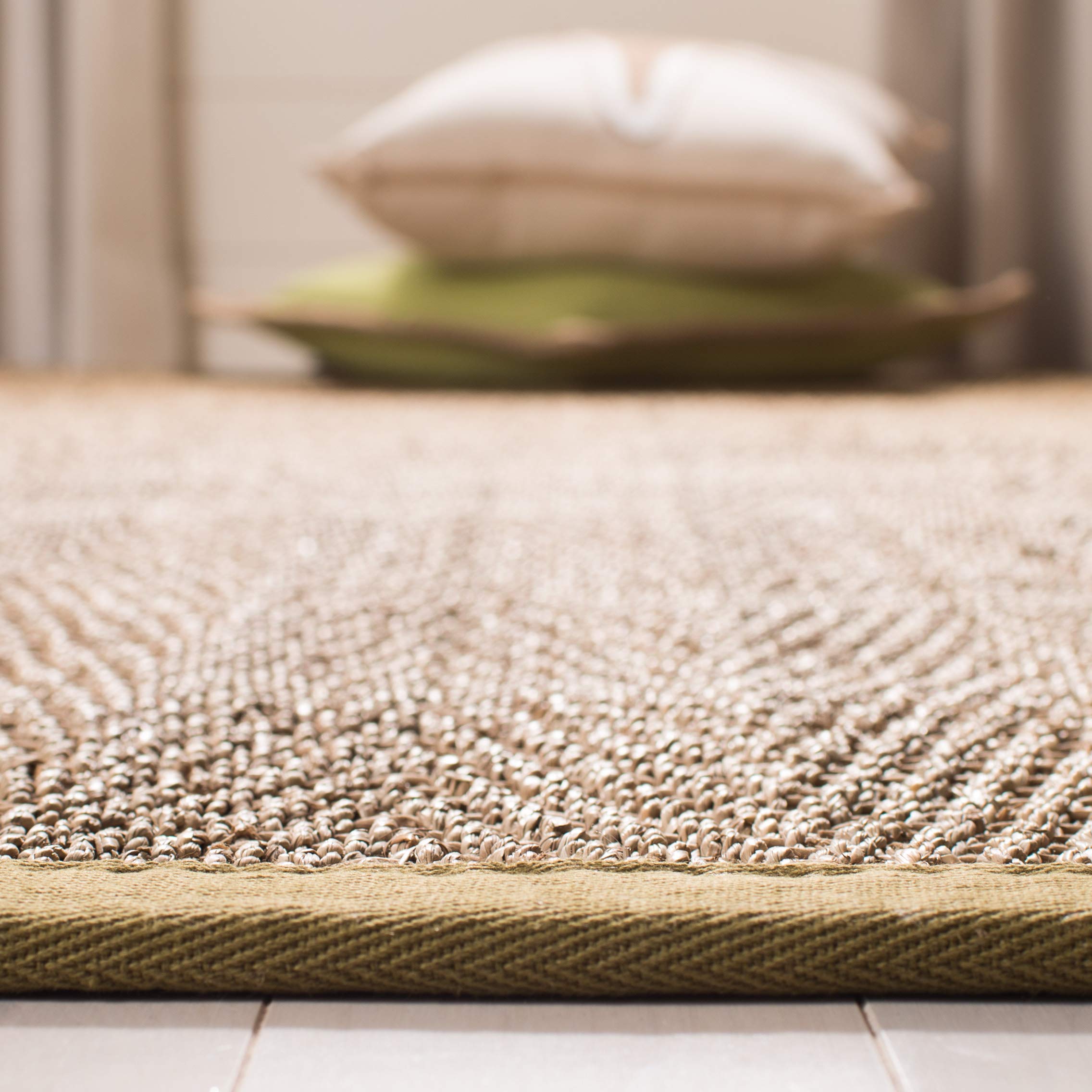 SAFAVIEH Tapis en Fibres Naturelles Salon, Salle à manger, Chambre à coucher - Natural Fiber Collection, Tapis à poil court, Naturel et Olive, 122 X 183 cm