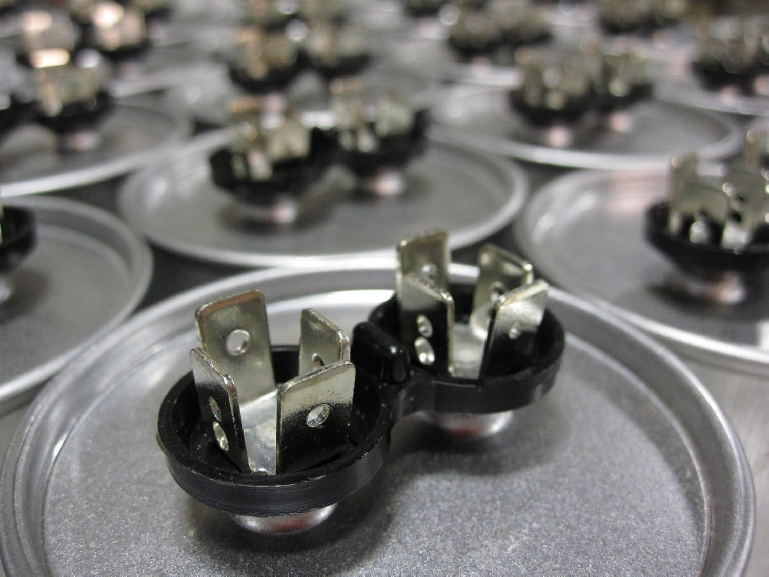 American Rotary Phase Converter AR10F Floor Unit 10 HP|Can Start up to a 5Hp / 14 Amp 208-240v Light Load