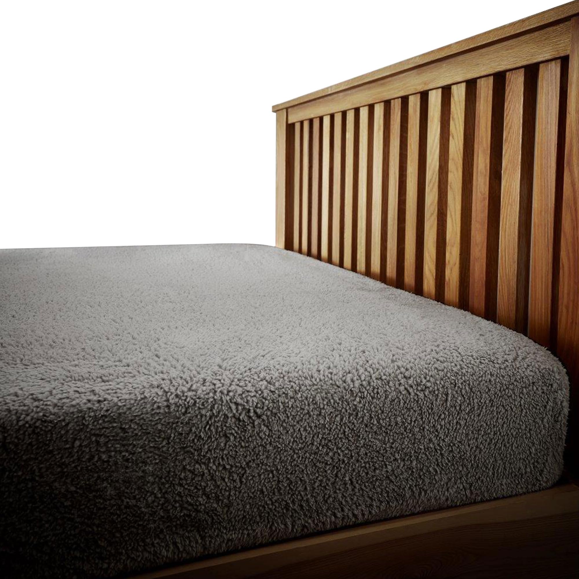 Velvetio Silver Easy Care Teddy Bear Deep Fitted Sheet, Super Soft Thermal Warm Fleece Bedsheet, Hypoallergenic Cuddle & Fluffy Bed Linen, King Size Bedset,