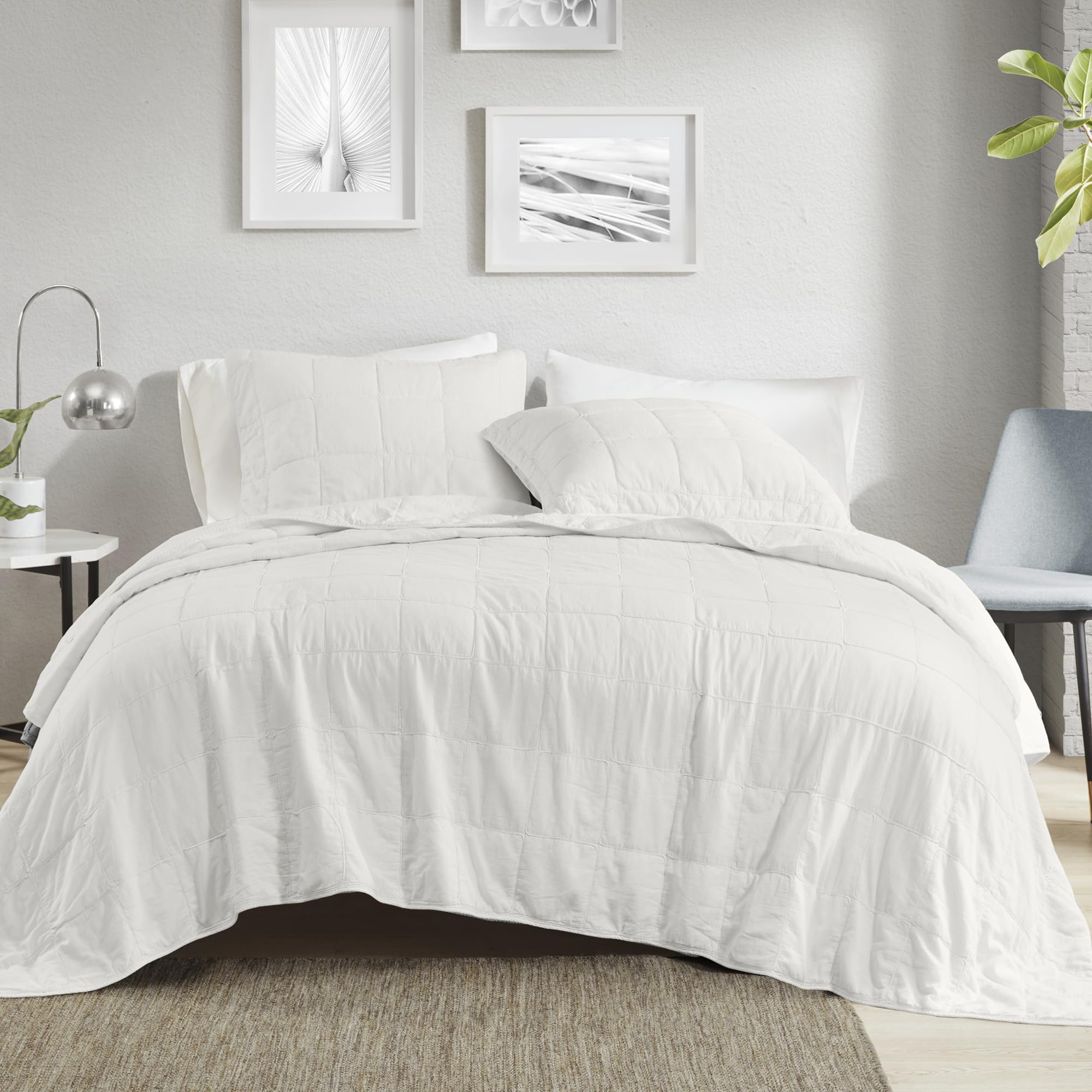 CROSCILL Quilt Set Casual Cord Quilting, Oversized Coverlet for Queen Size Bed, Grid-Patterned Texture, All Season, Lightweight & Soft Pre-Washed Cotton Coverlet Bedspread, Shams, Gema, White 3 Piece