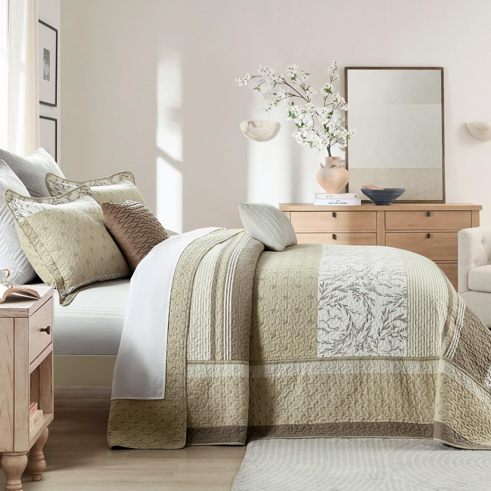 Oversized 100% Cotton Quilt Bedspread 120x102 - Queen Size Patchwork Coverlet Set, Farmhouse Lightweight Bedding