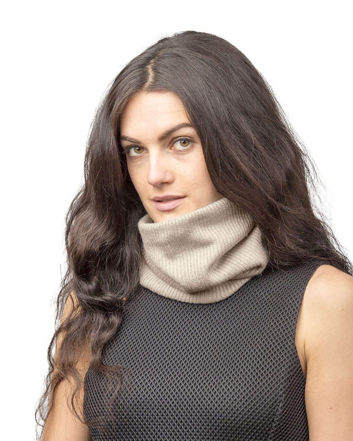 Basic Sense Women's Beige Plain Infinity Multifunctional Neck Warmer Snood With Soft Sherpa Fleece Lining Inside. 24 X 24 Cm (9.5 X 9.5 Inches)