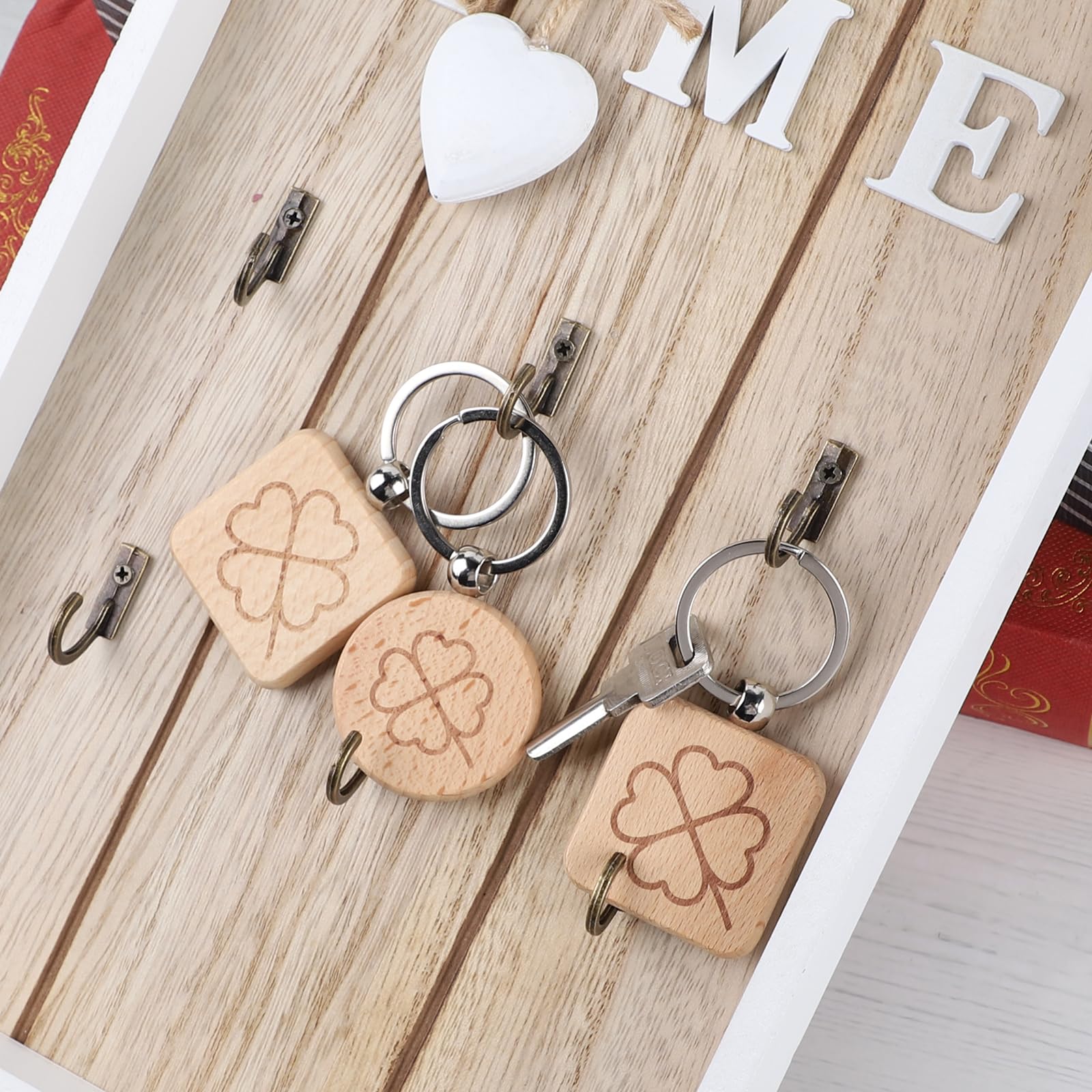 Set Di 24 Portachiavi In Legno A Quadrifoglio Portafortuna, Con Biglietti E Sacchetti In Organza, Per Bomboniere E Regali