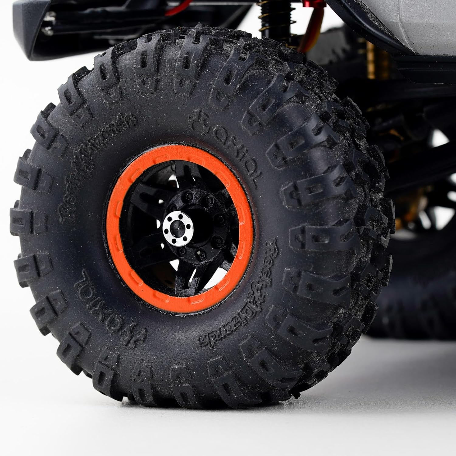 4PCS M2 CNC Aluminium Wheel Nut Cap RC Car Wheel Dust Nut Compatible with Axial SCX24 Deadbolt JLU Gladiator Bronco AX24 Etc All 1/24 RC Crawler Car (Black)