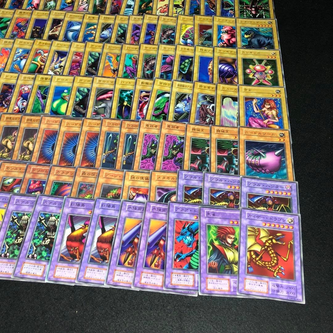 A6085 遊戯王 大量 初期 booster 良品 136枚 A6085 初期 booster 良品 136枚 A6085 遊戯王 大量 初期 booster 良品