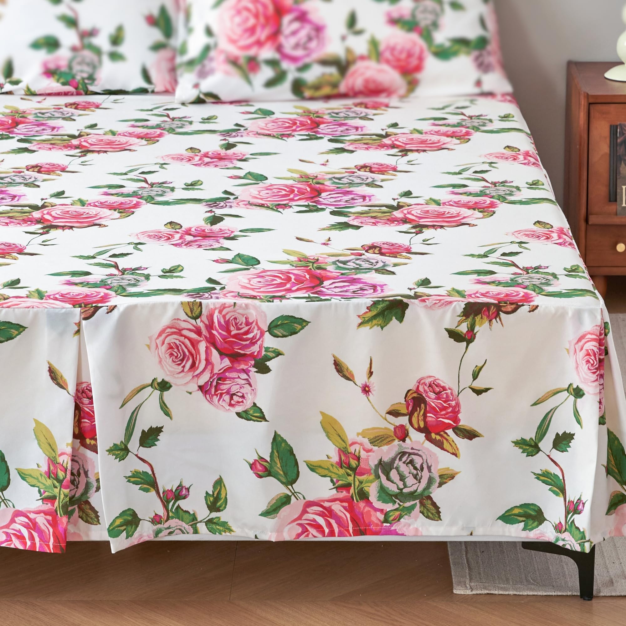 DaDa Bedding Romantic Roses Floral Bed Skirt - Matching Pink & White Ruffled Dust Ruffle for Quilted Coverlet Set - Lightweight & Breathable Polyester