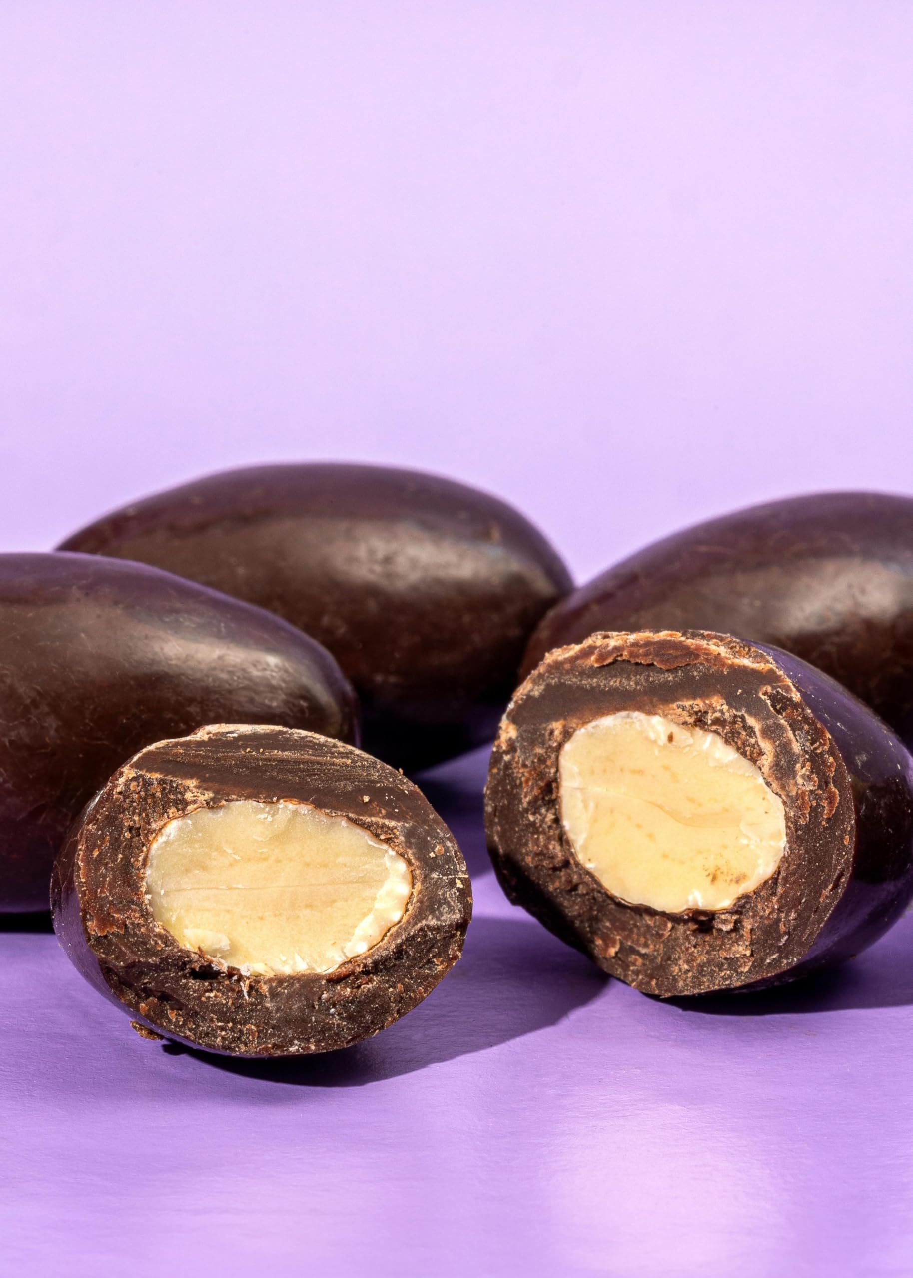 KoRo - Vegane Schokomandeln 1 kg - Zarte Kakaoglasur - Herrlich schokoladig - Knackige Mandeln