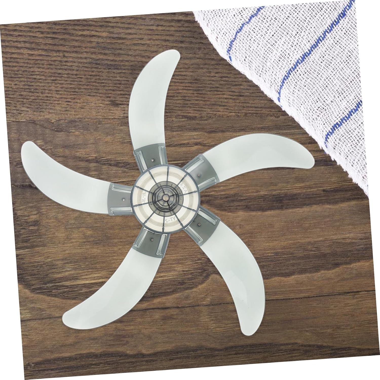 Plastic Fan Blades Replacement for Pedestal Wall and Table Fans Leaves Design for Strong Wind and Quiet Operation Includes Nut and Screws Fit