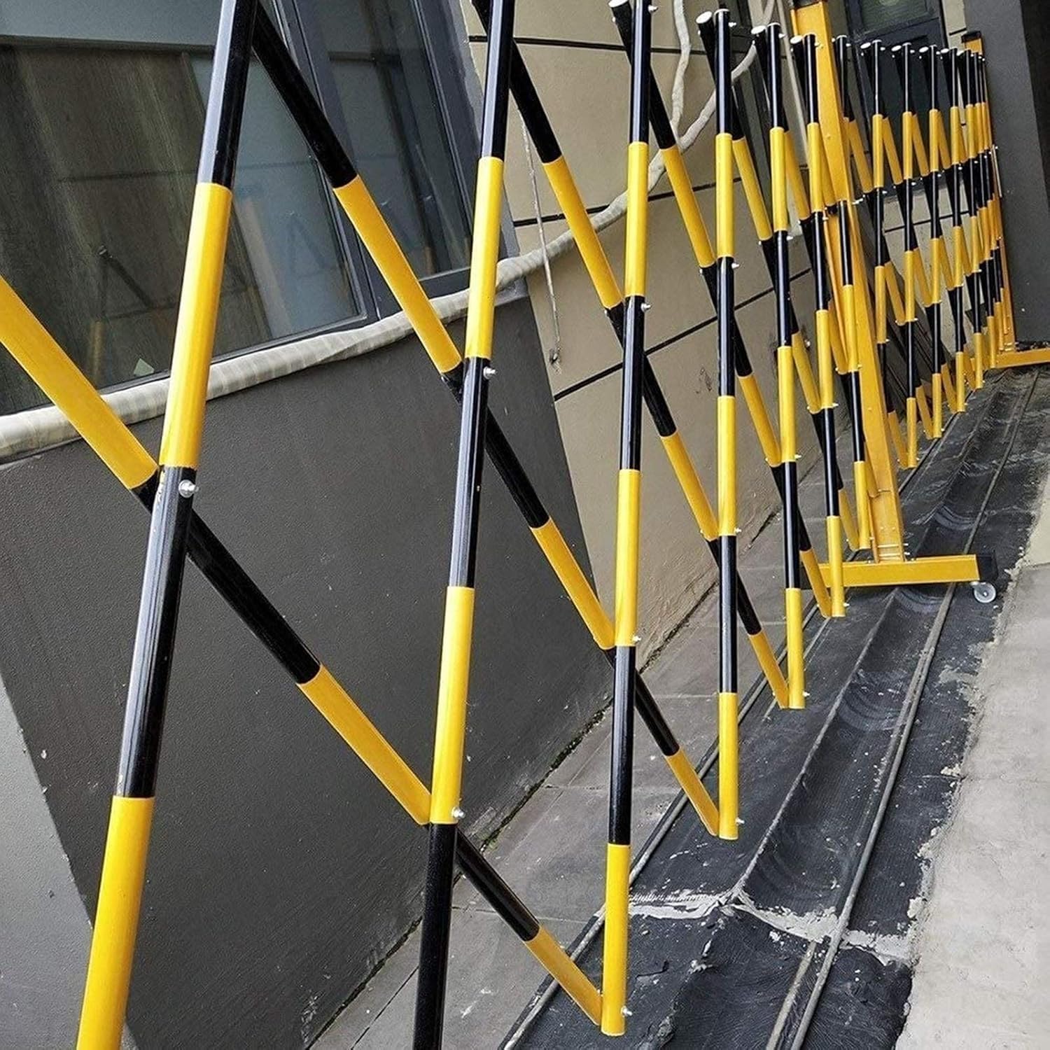 Barriera industriale espandibile per costruzione, manutenzione e controllo del traffico - Barriera di sicurezza portatile con pannelli ad incastro