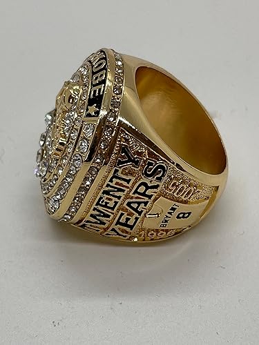 Miniatura 3 de Los Angeles Lakers Réplica NBA 20 Años Negro Mamba Ring Trophy Shadowbox wKobe Bryant Card