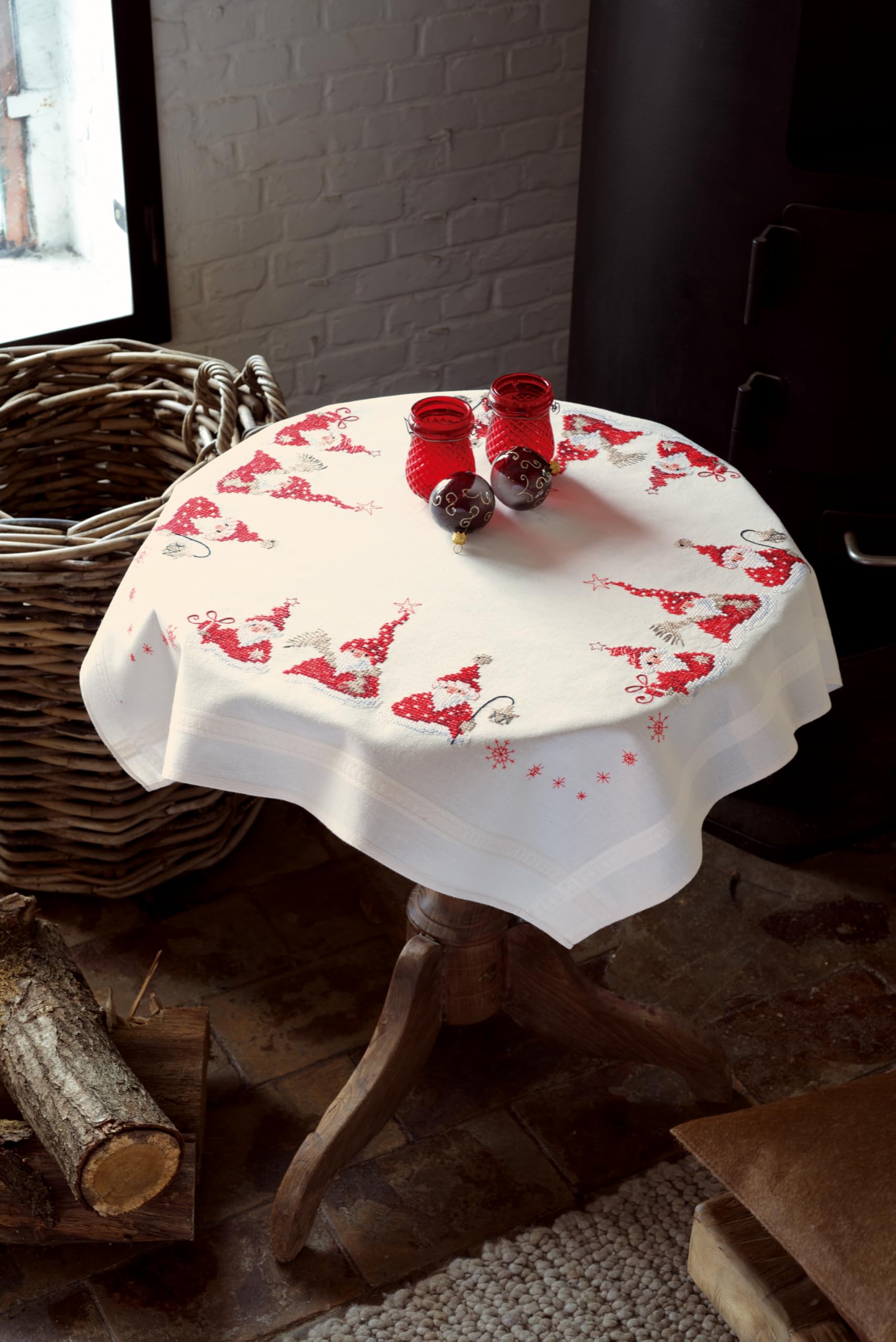 Vervaco "Christmas Gnomes Tablecloth Embroidery, 100 Percent Cotton, Multi-Colour