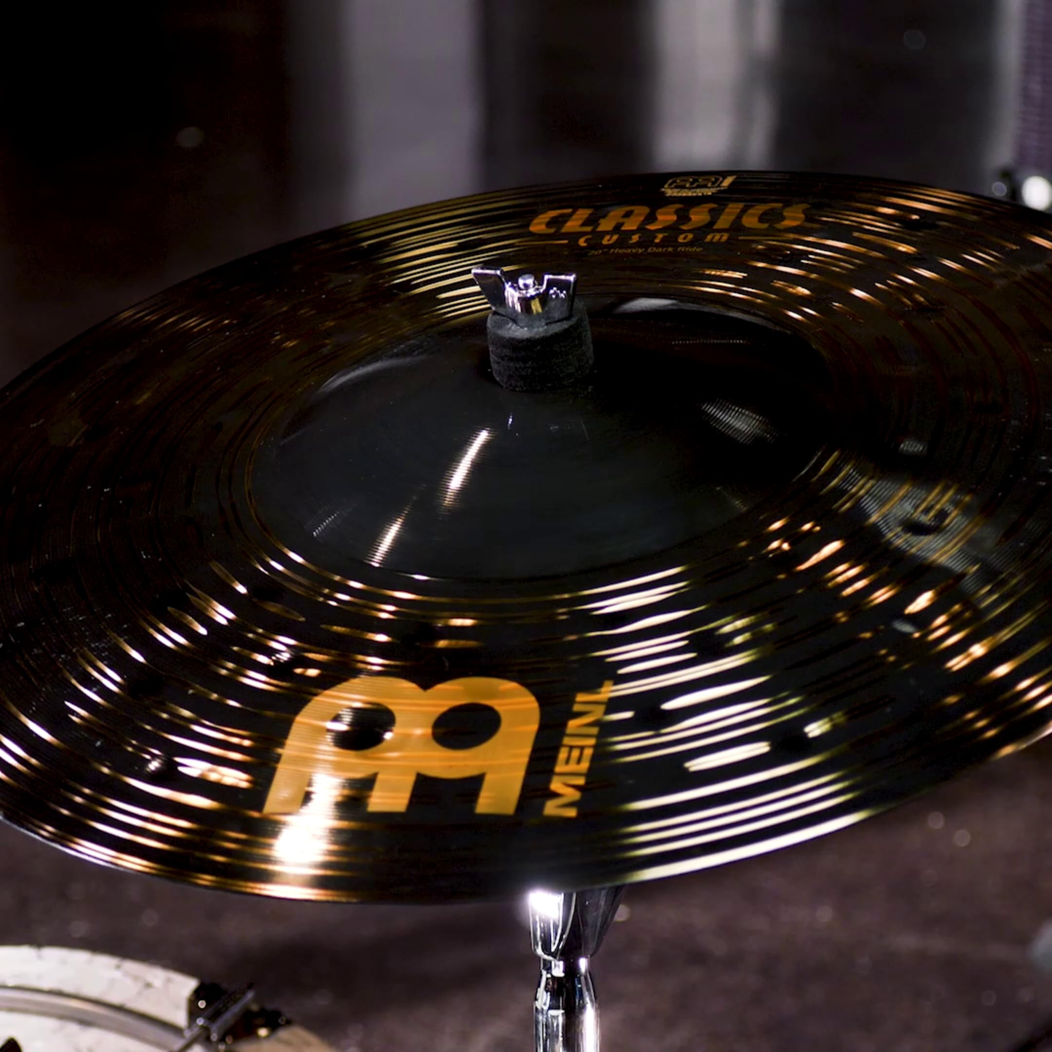 Meinl Cymbals Classics Custom Dark Cymbale Ride Heavy 20 pouces (50,80cm) pour Batterie – B12 Bronze, Finition Sombre, Fabriquée en Allemagne (CC20HDAR)