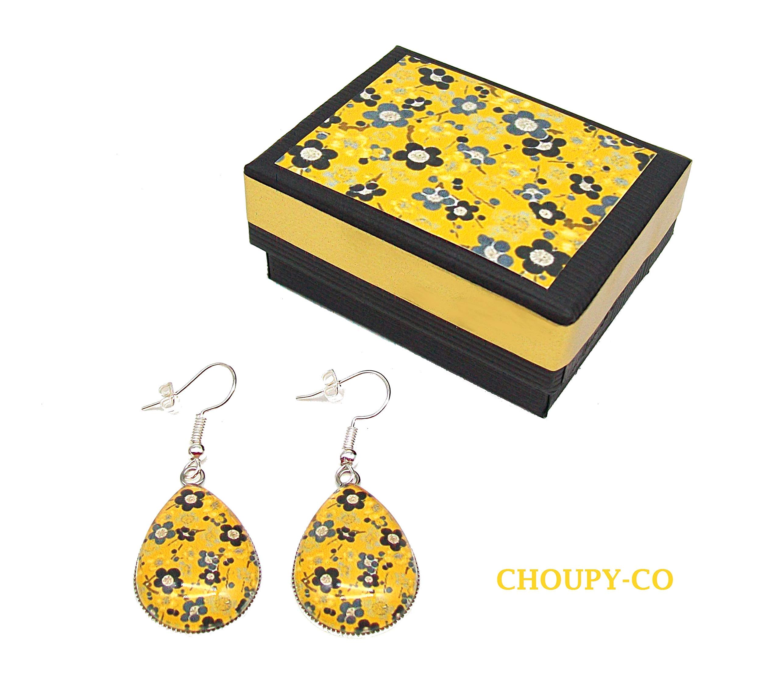 Buy Hanging earrings + matching box * small flowers * mustard yellow