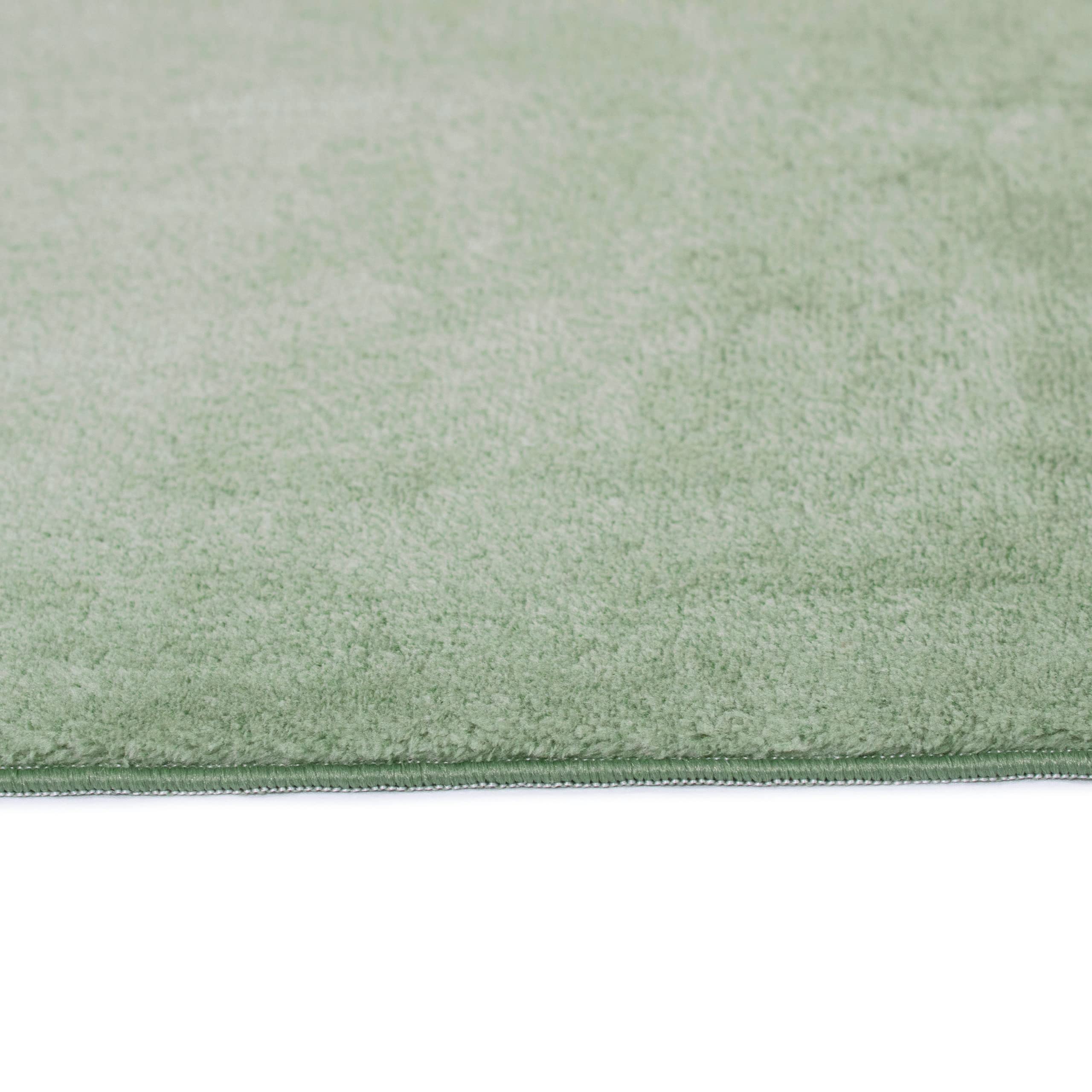 Teppich-Traum Moderner Teppich Waschbar Einfarbig Grün 140x200 cm | Weich und flauschig, bis 30 °C waschbar, pflegeleicht, rutschfest, formstabil, saugrobotergeeignet, Wohn- & Kinderzimmer