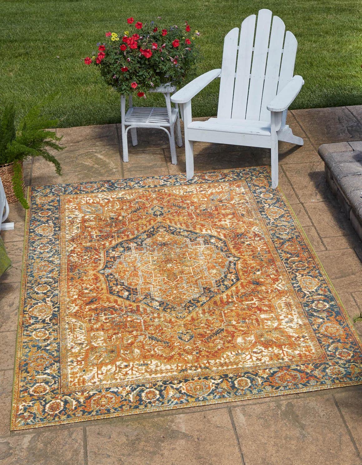 Unique Loom Outdoor Traditional Collection Area Rug - Nosara (2' x 3' 1" Rectangle, Rust Red/ Beige)