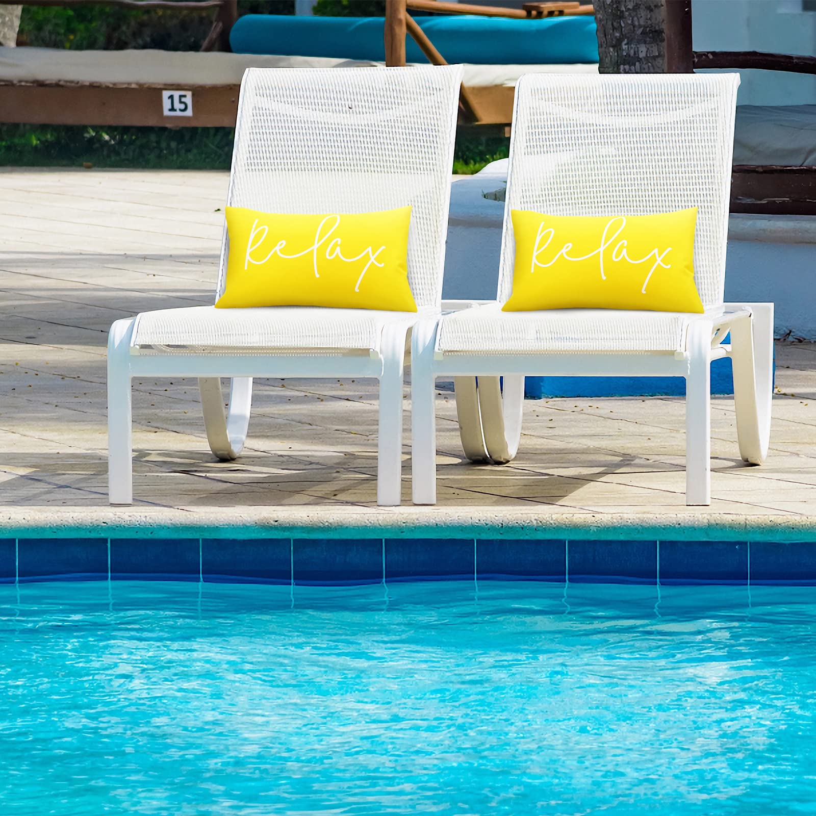 Lewondr Housses de Coussin d'Extérieur Imperméables, 2 PCS 30x50cm Taies à Motif Relax, Housses de Coussin Décoratives Jardin d'Été pour Canapé de Terrasse Balcon Véranda, Jaune