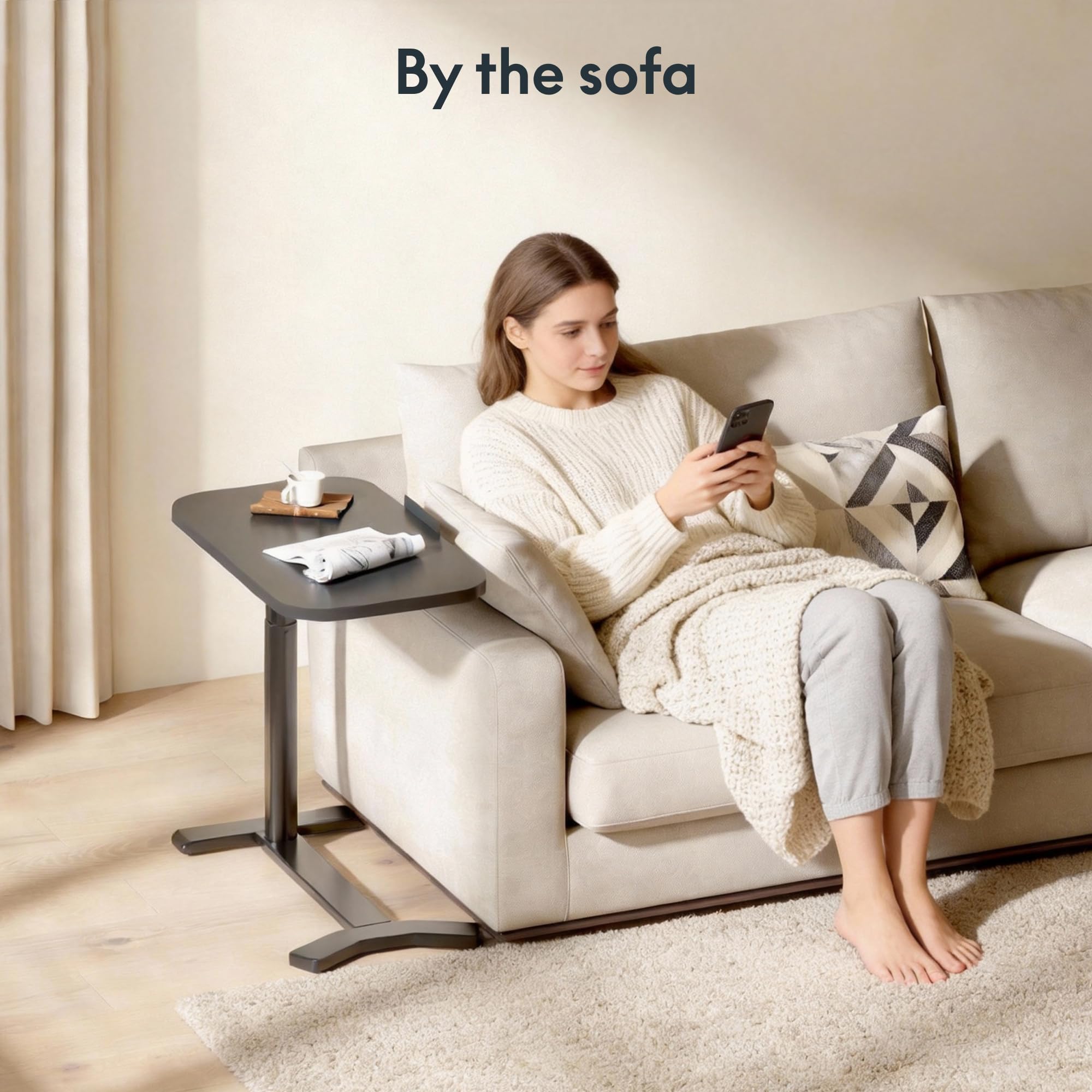 FLEXISPOT Mesa Auxiliar Ajustable en Altura para Dormitorio y Salón, Mesa Portátil para Sofá y Cama, Tablero Giratorio 0-90°, Mesa para Portátil en Forma de C con Ranura Antideslizante, Blanco