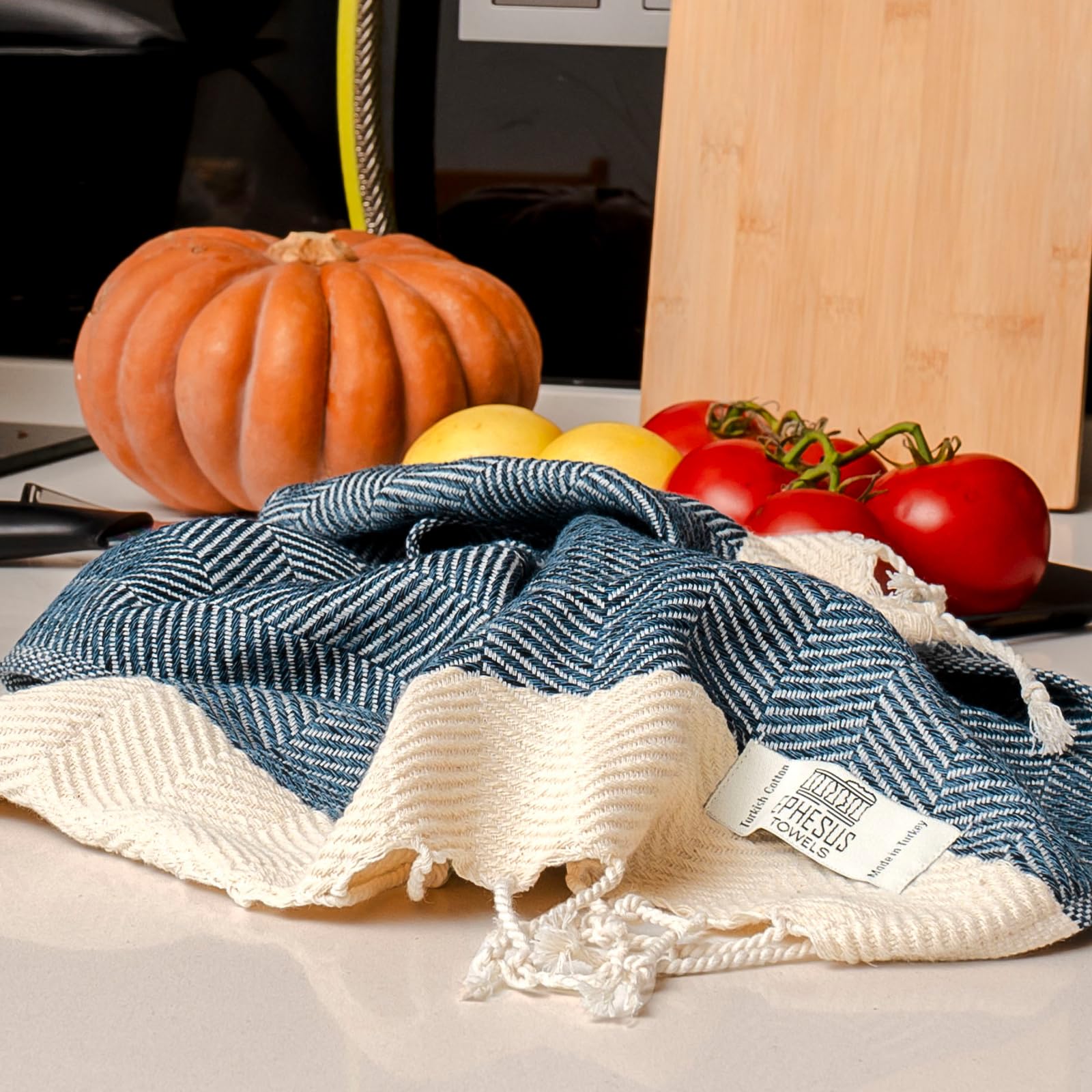 EPHESUS TOWELS Juego de 2 toallas de mano, 18 x 30 pulgadas, toalla de mano turca decorativa para baño, cocina, invitados, cara, cabello, té, paño de cocina (hueso de hueso, azul oscuro)