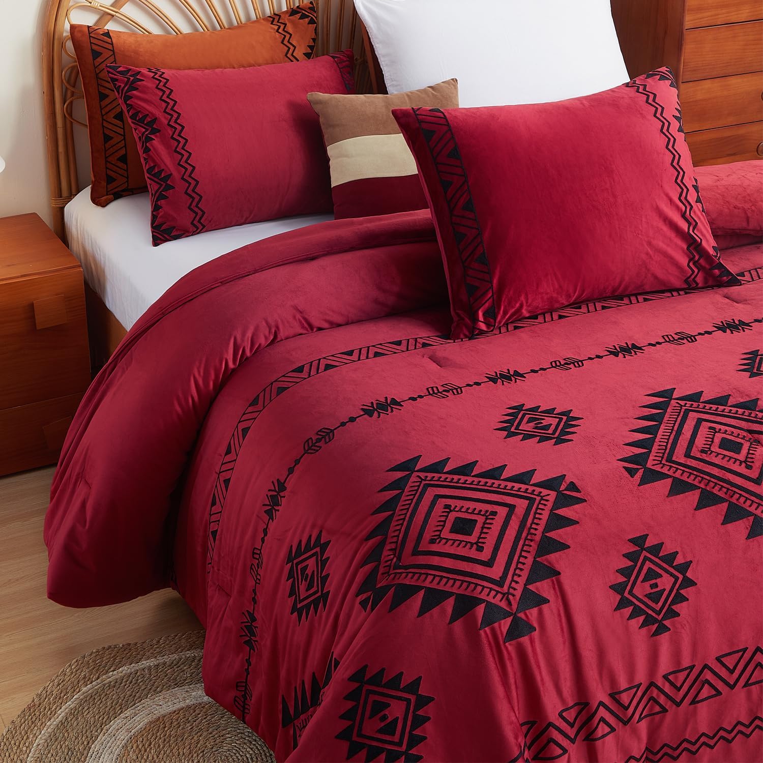 EVENHUG Velvet Boho Comforter Set Queen Size 3 Pieces Wine Red Cozy Fluffy Bedding Sets with1 Comforter and 2 Pillowcases (90"x90")
