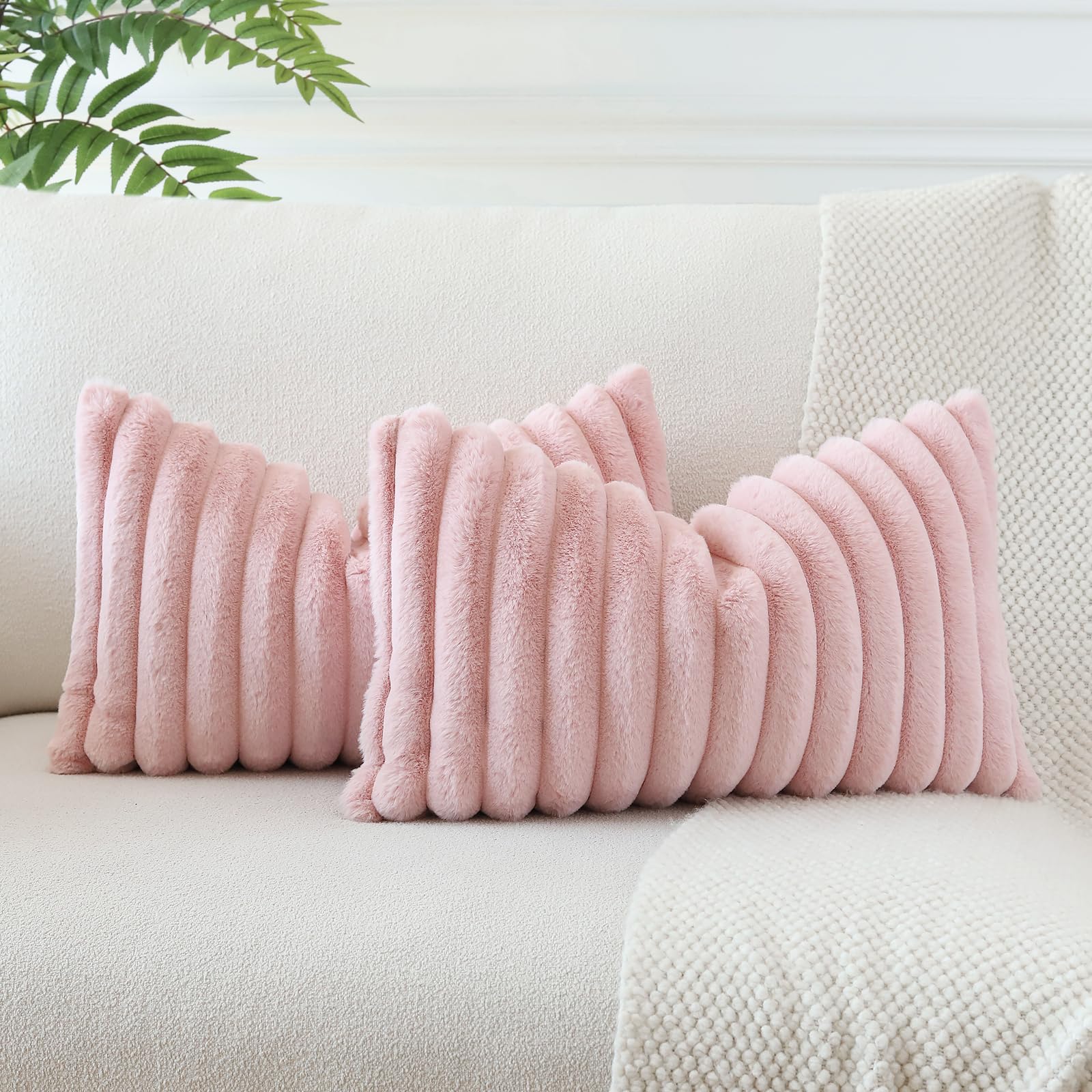 Housse de coussin fausse fourrure rose 40x60 cm lot de 2 Suneek rayé