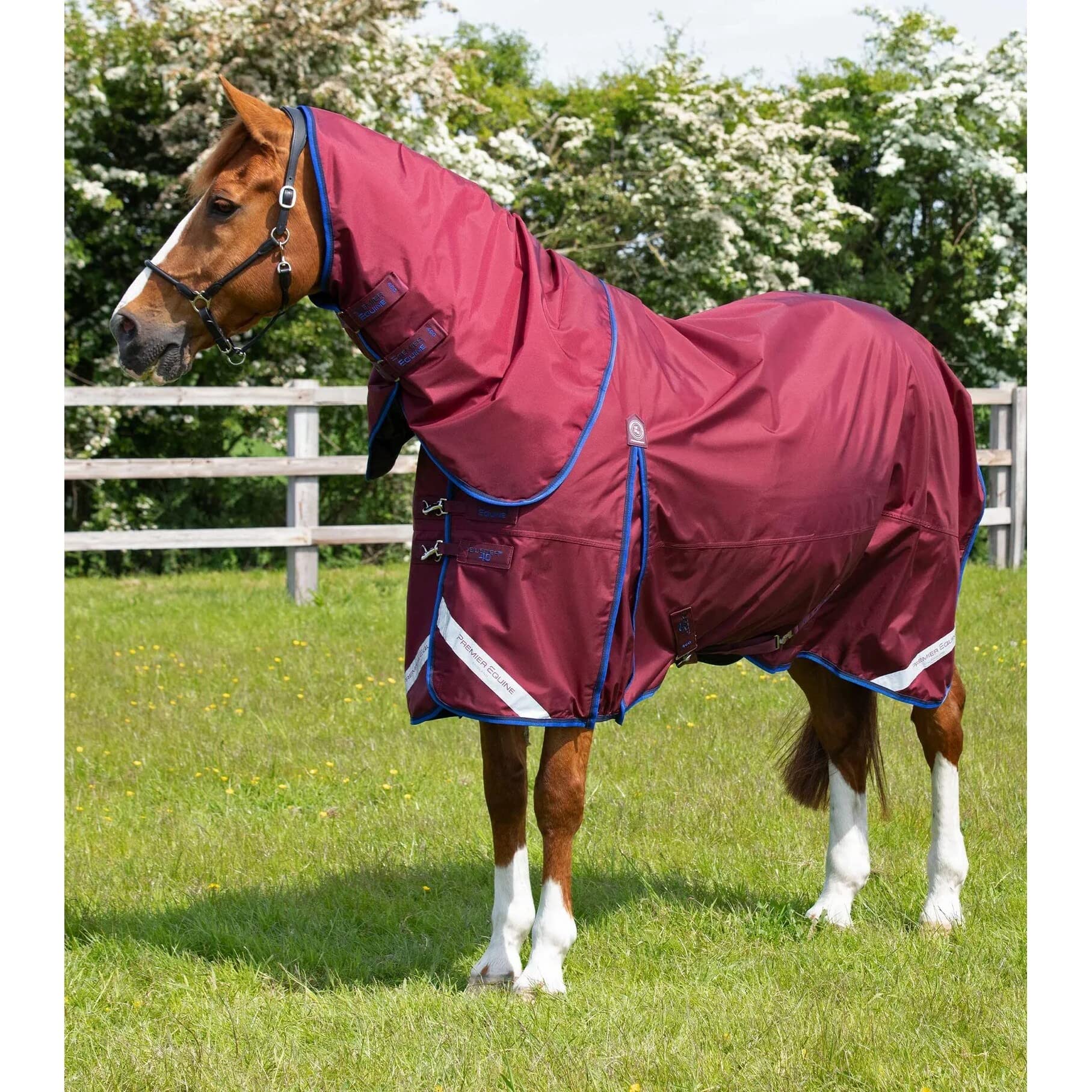Coperta impermeabile per cavalli con copricollo Premier Equine Buster 40g
