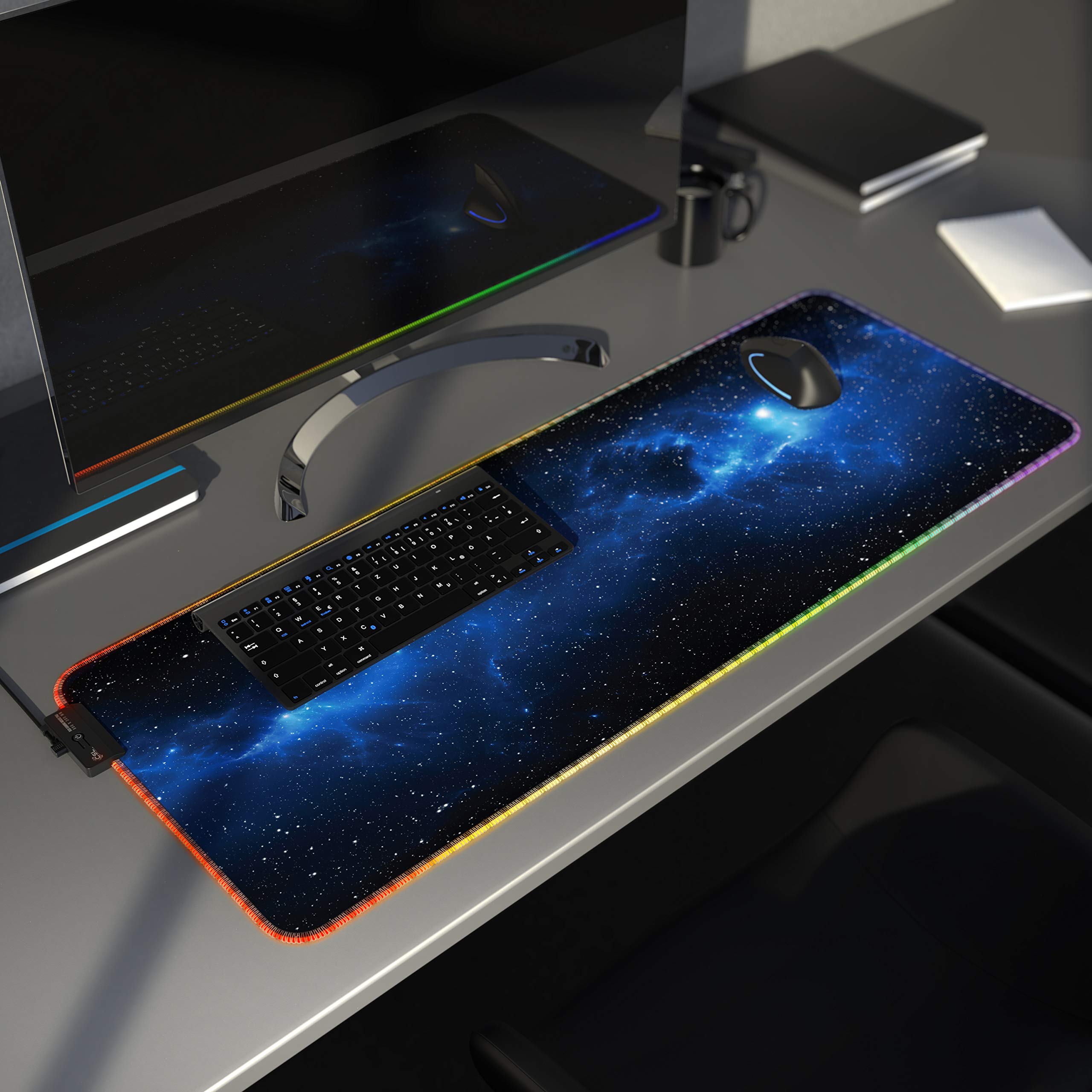 TITANWOLF - RGB Tappetino per Mouse da Gioco XXL - Mouse Pad Gaming - 800x300mm - Stars11 LED Colori e Effetti di Luce - Precisione e velocità - Lavabile - per Computer PC e Laptop -
